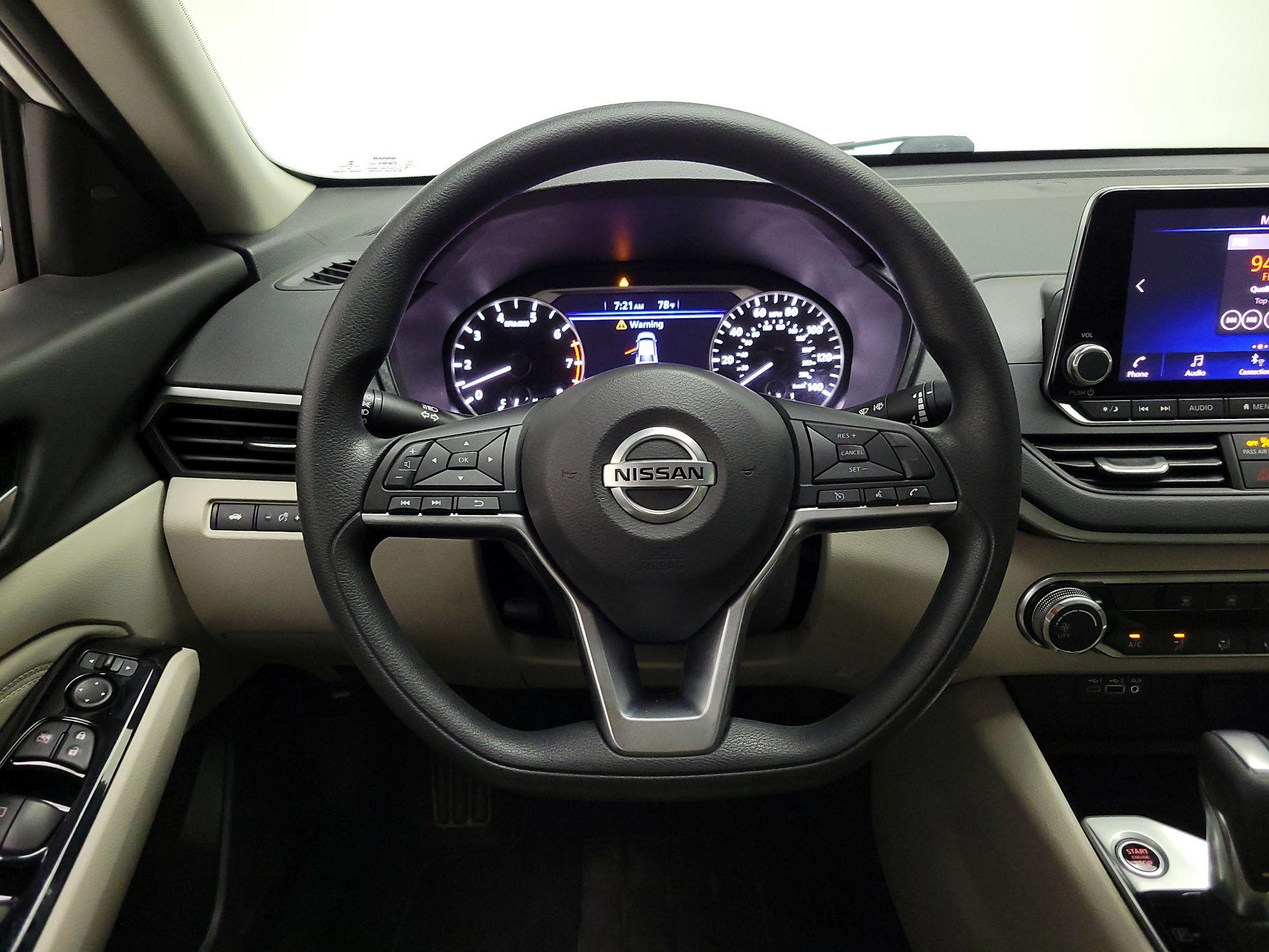 Thumbnail: 2021 Nissan Altima - 10
