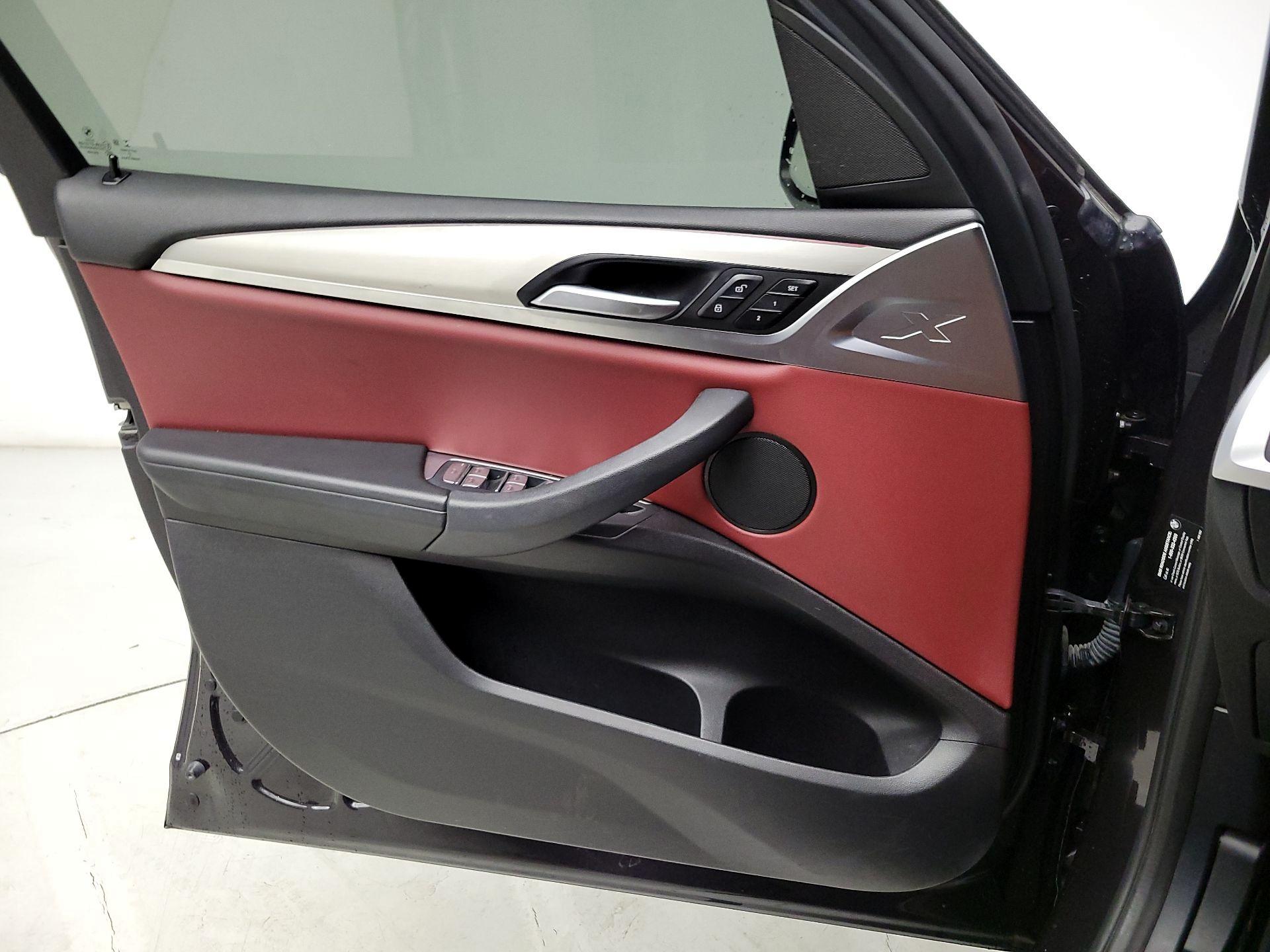 Thumbnail: 2022 BMW X3 - 12