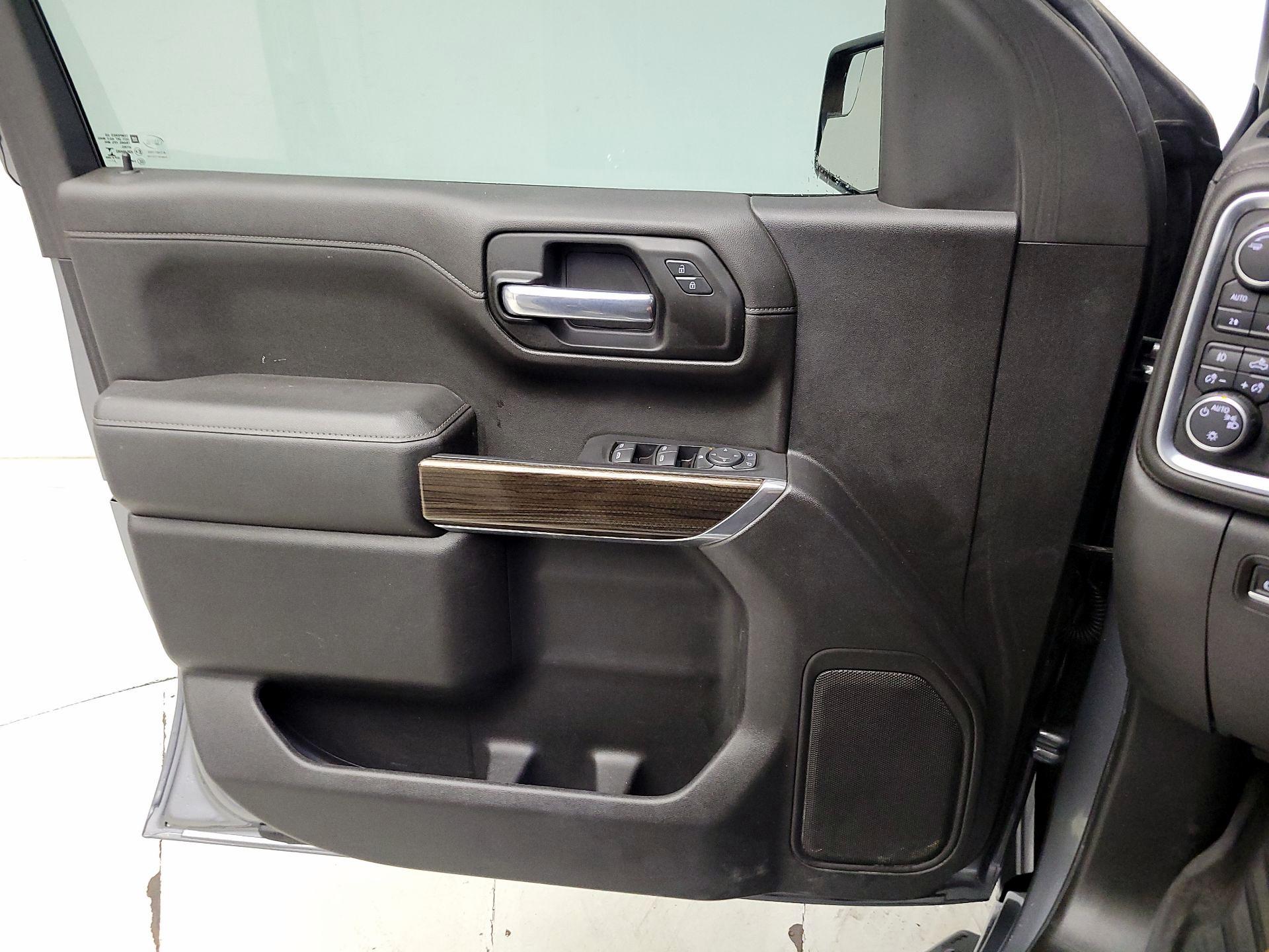 Thumbnail: 2022 Chevrolet Silverado 1500 - 12