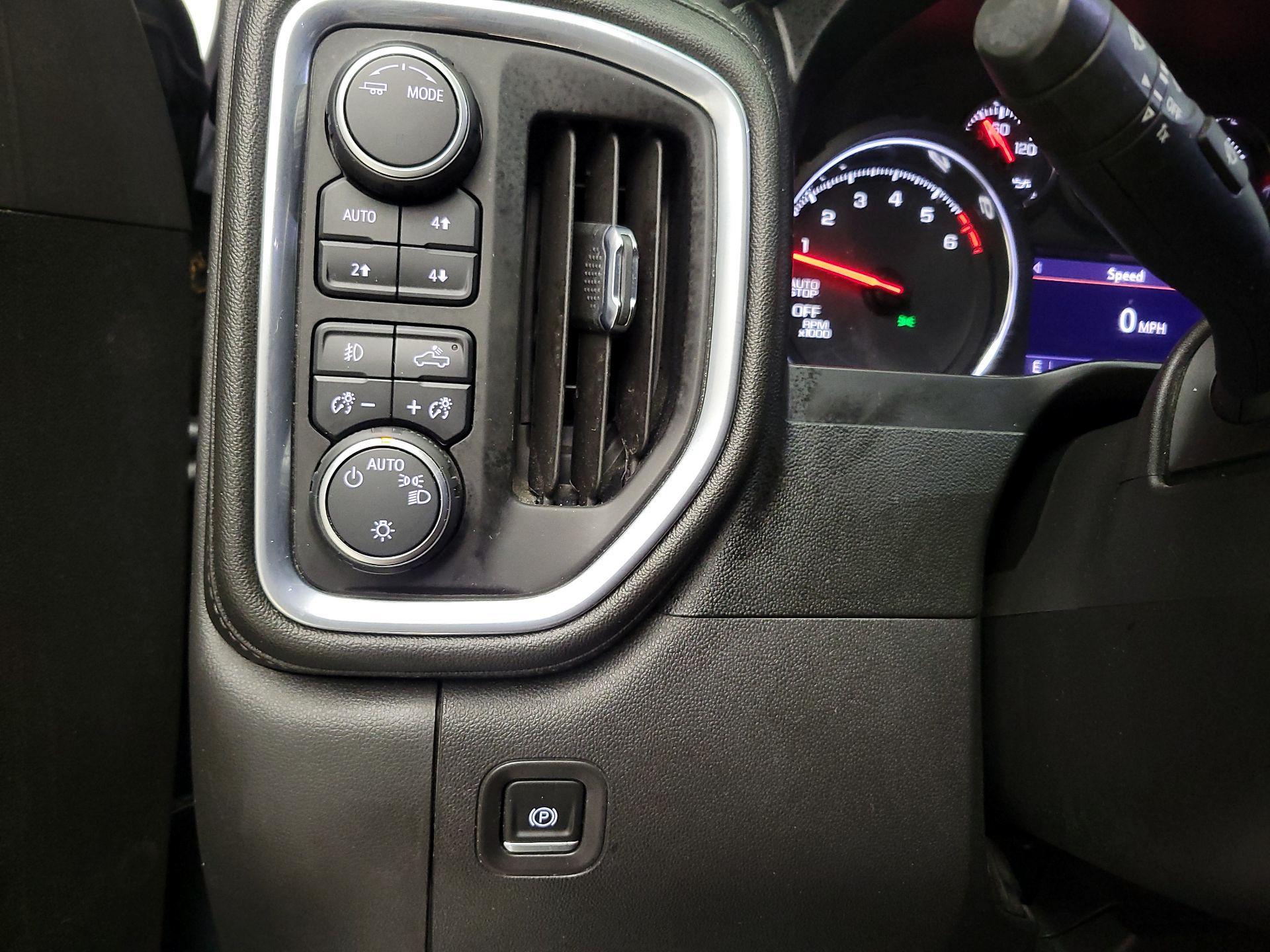Thumbnail: 2022 Chevrolet Silverado 1500 - 13