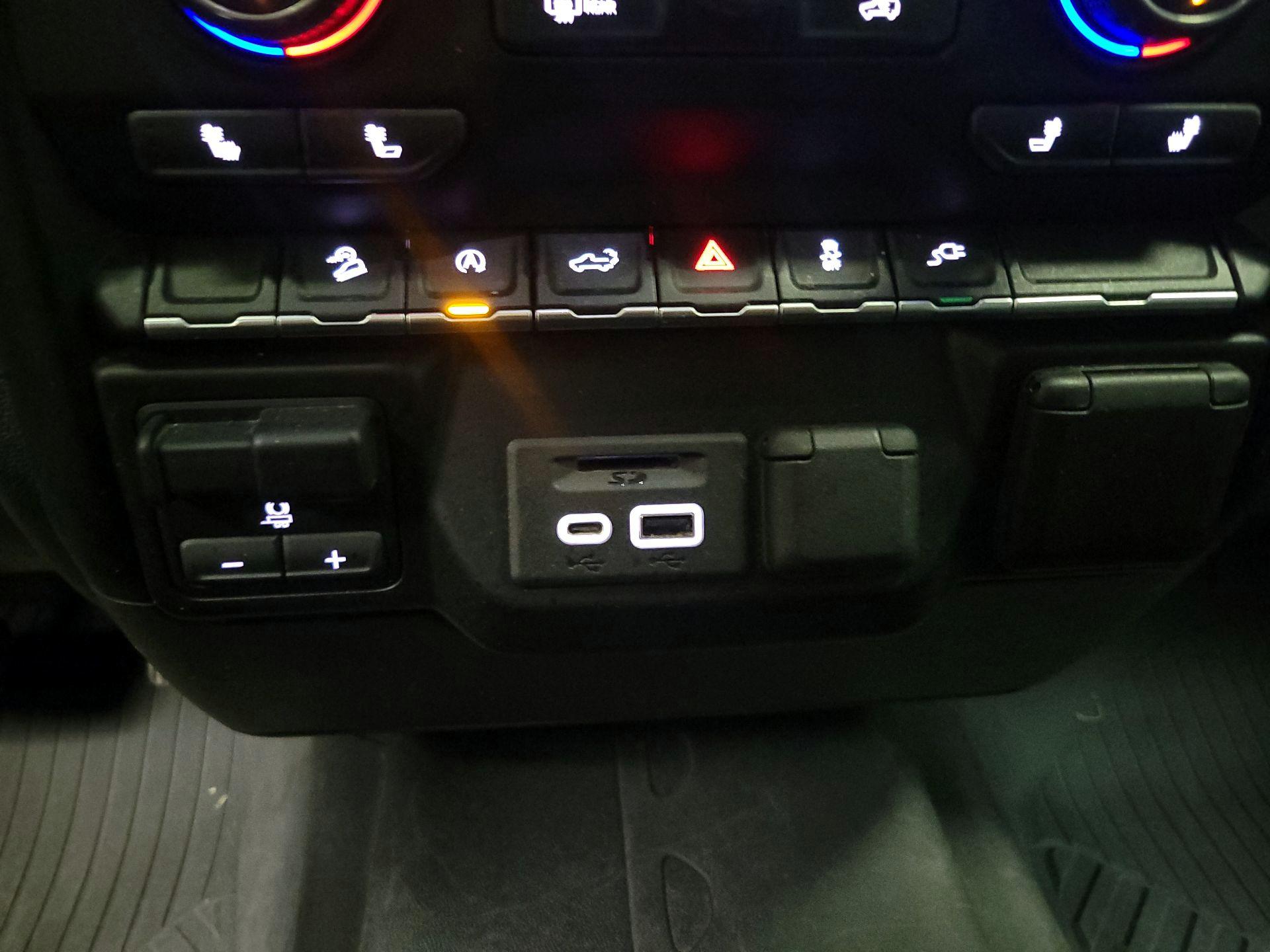 Thumbnail: 2022 Chevrolet Silverado 1500 - 18