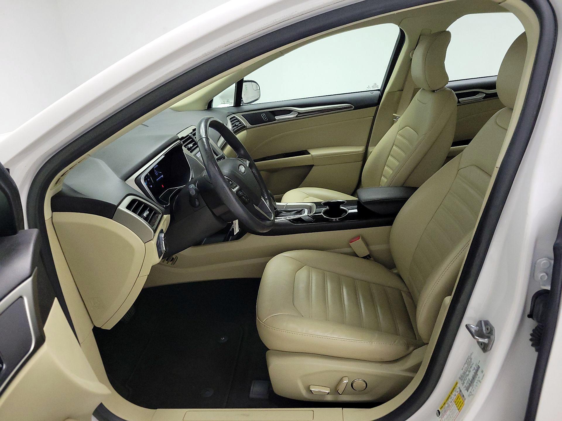 Thumbnail: 2015 Ford Fusion - 11