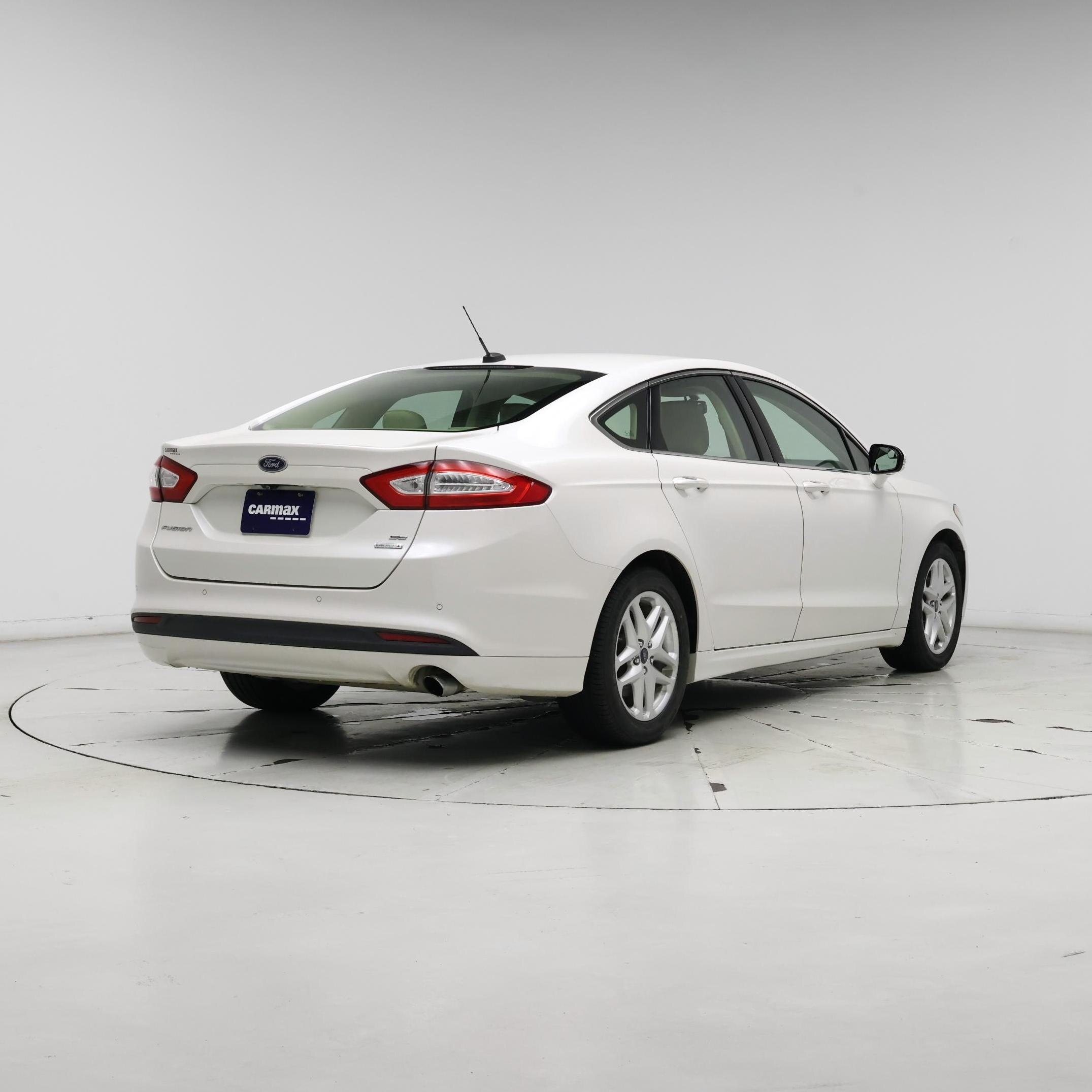 Thumbnail: 2015 Ford Fusion - 8