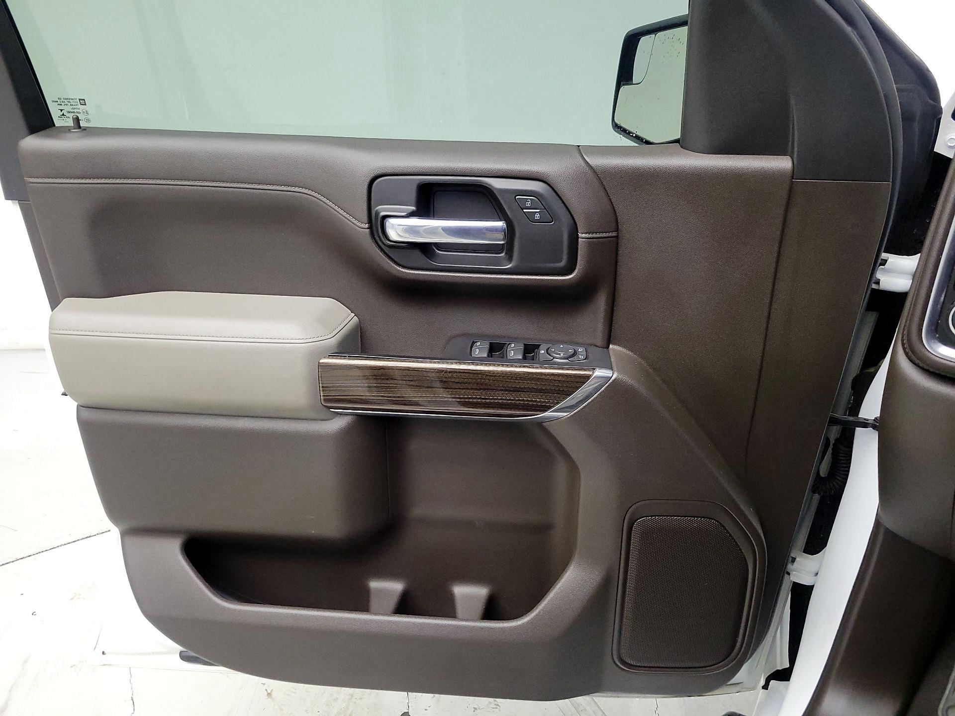 Thumbnail: 2020 Chevrolet Silverado 1500 - 12