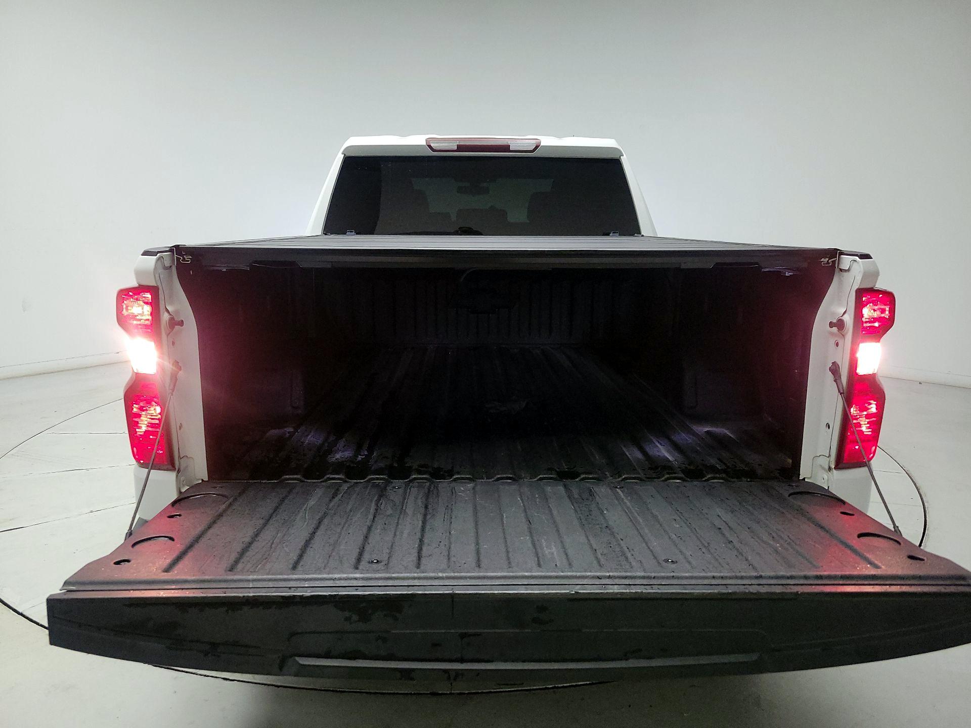 Thumbnail: 2020 Chevrolet Silverado 1500 - 20