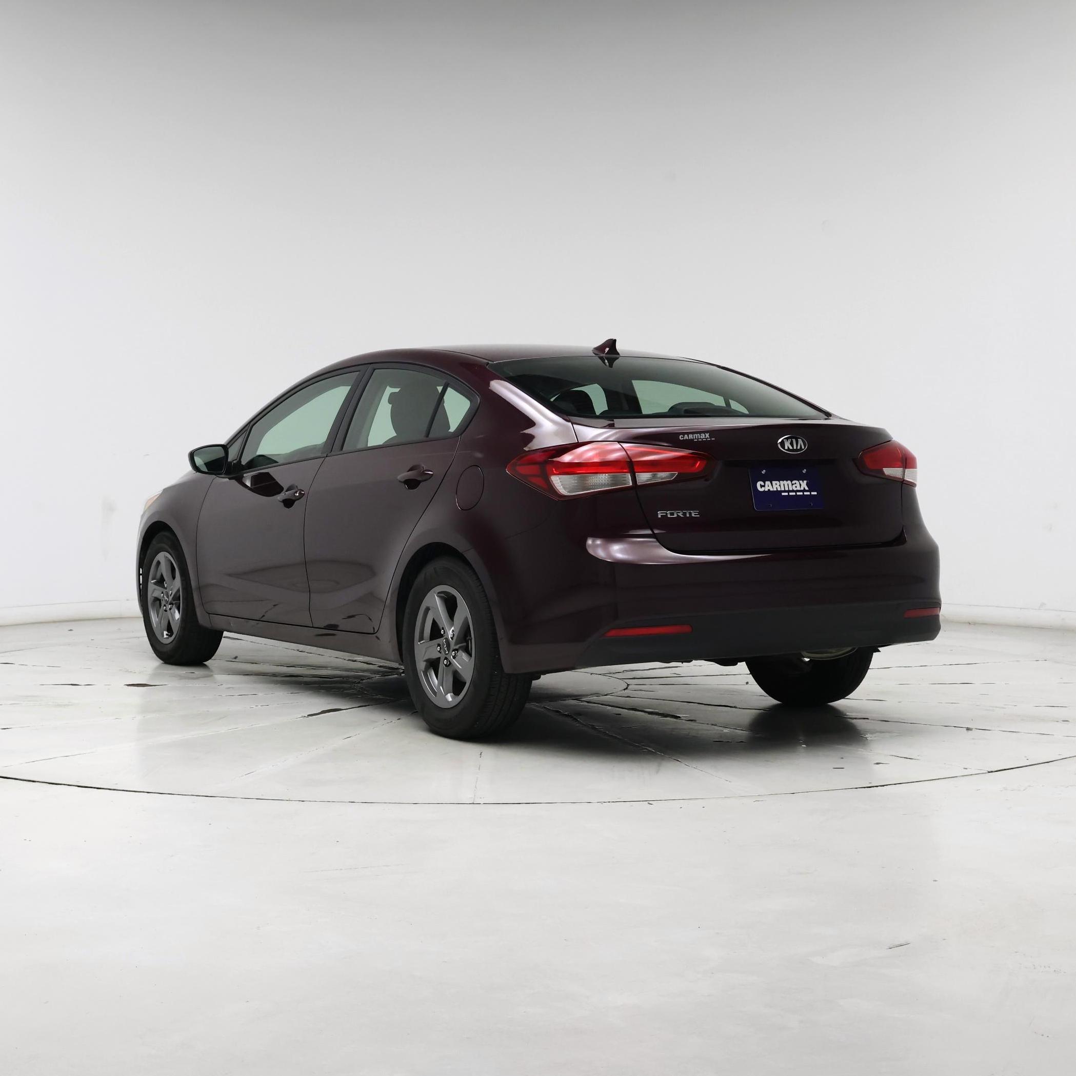 Thumbnail: 2017 Kia Forte - 2