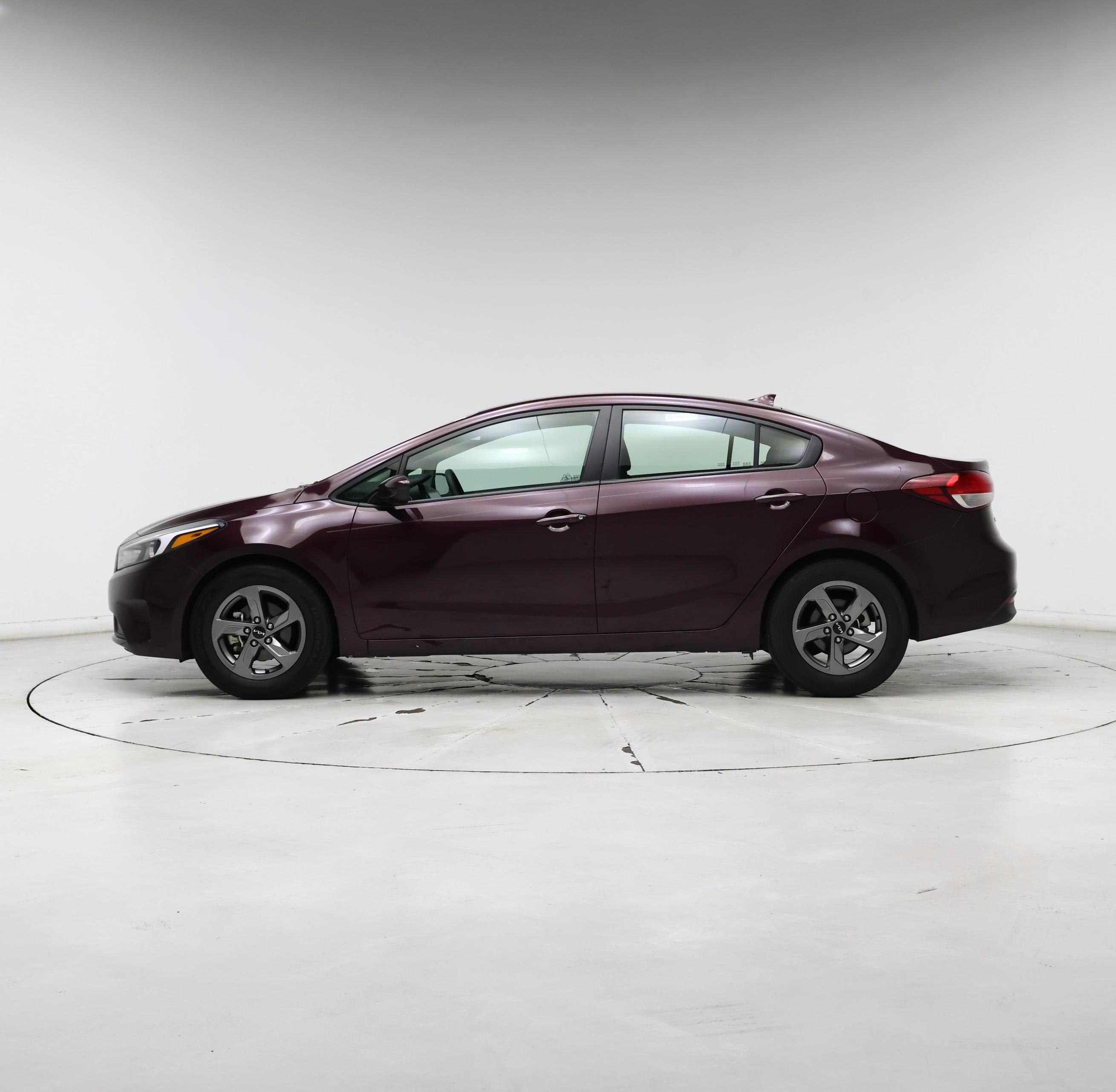 Thumbnail: 2017 Kia Forte - 3