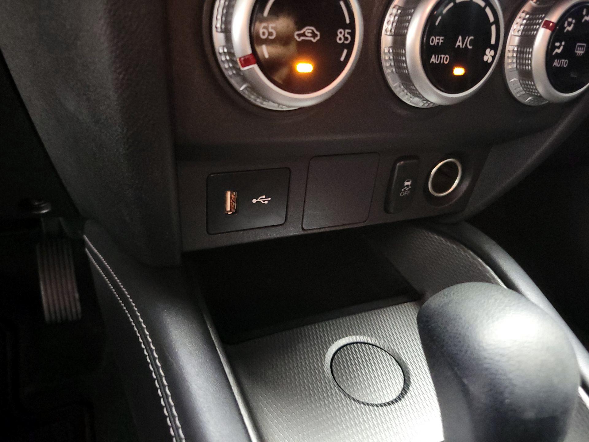 Thumbnail: 2020 Mitsubishi Outlander Sport - 15