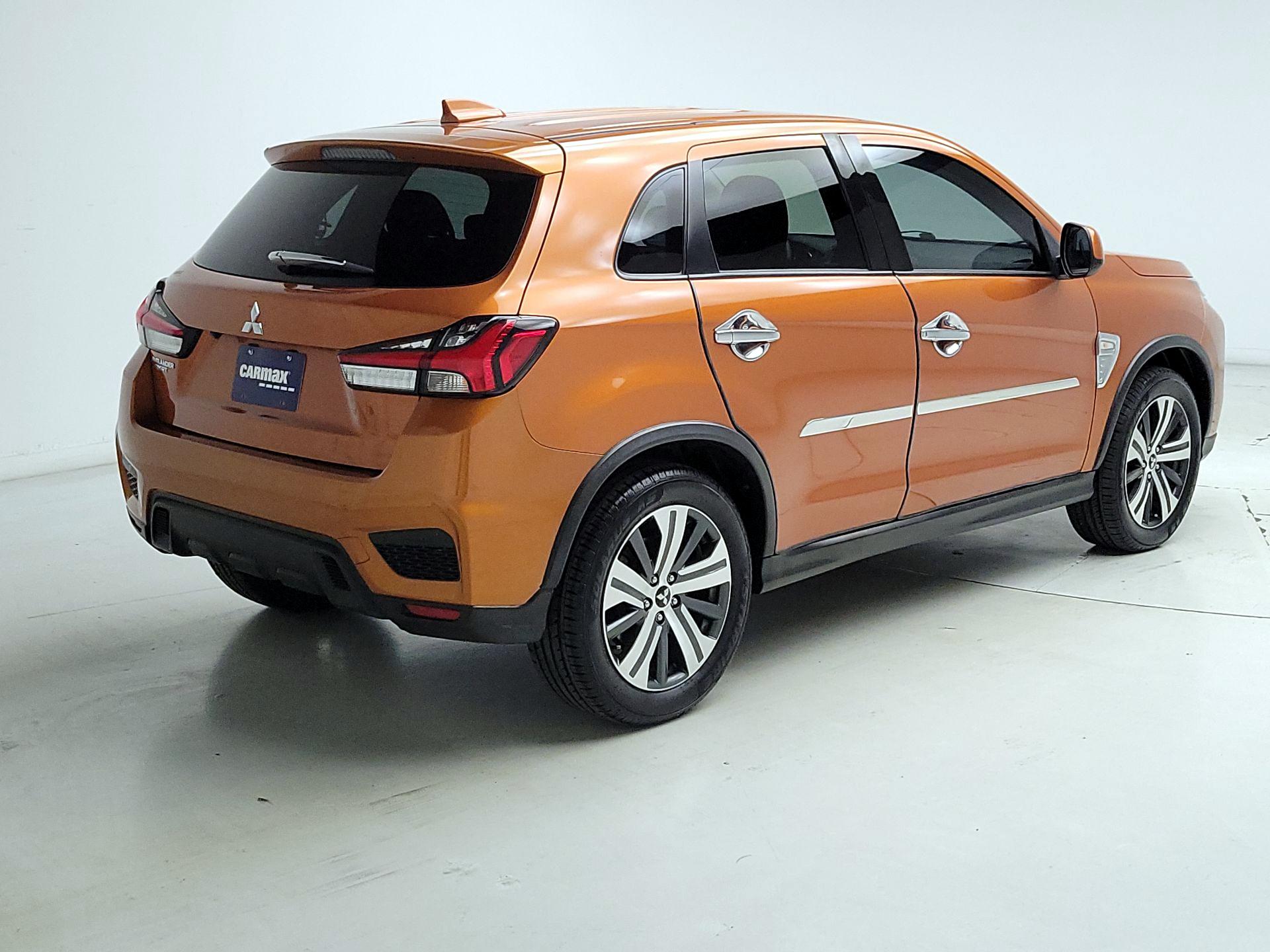Thumbnail: 2020 Mitsubishi Outlander Sport - 5