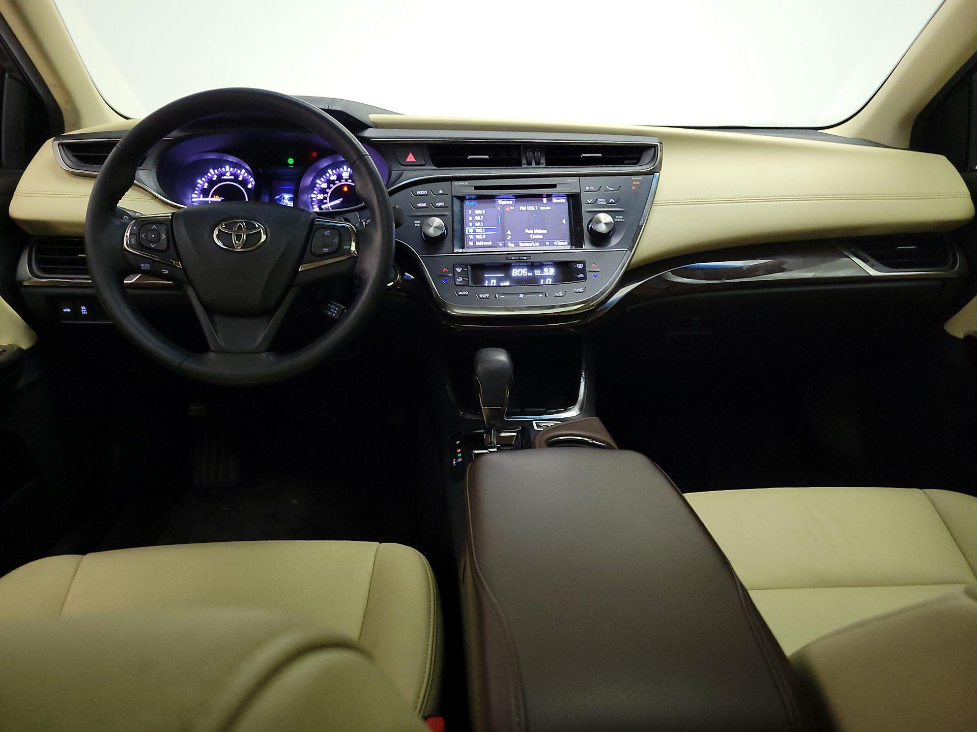 Thumbnail: 2015 Toyota Avalon - 9
