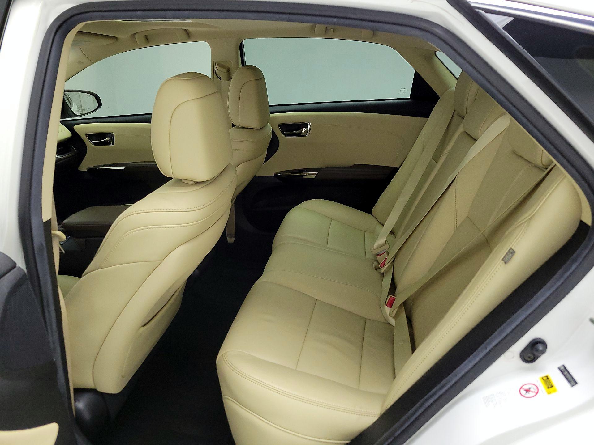 Thumbnail: 2015 Toyota Avalon - 20