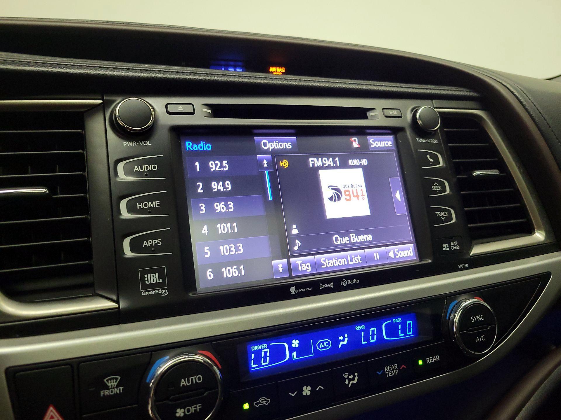 Thumbnail: 2016 Toyota Highlander - 15