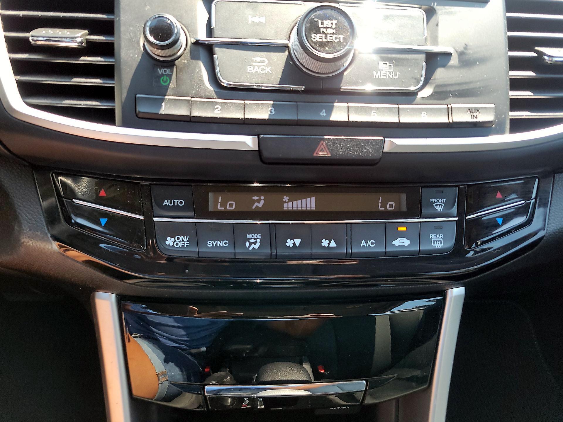 Thumbnail: 2016 Honda Accord - 16