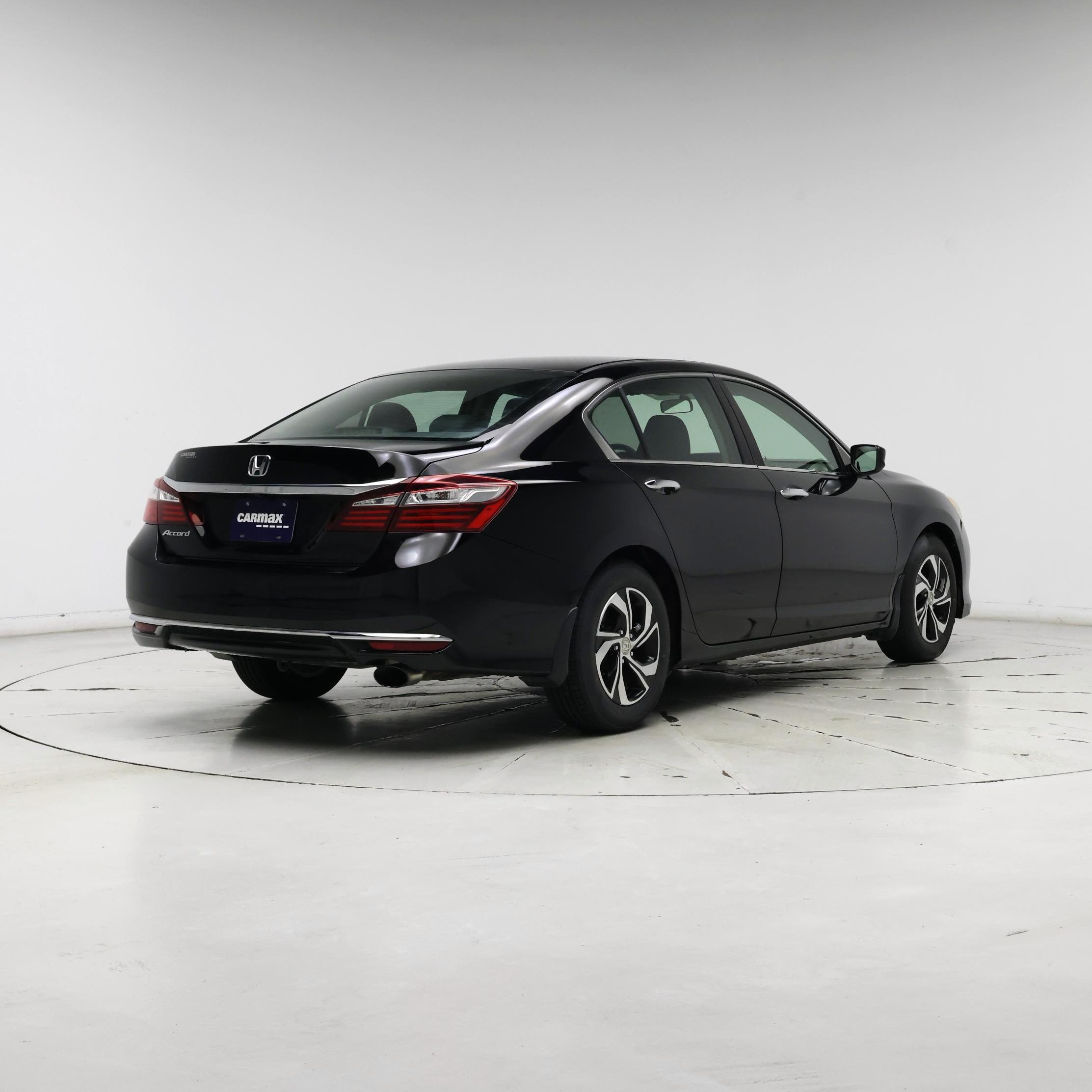 Thumbnail: 2016 Honda Accord - 8