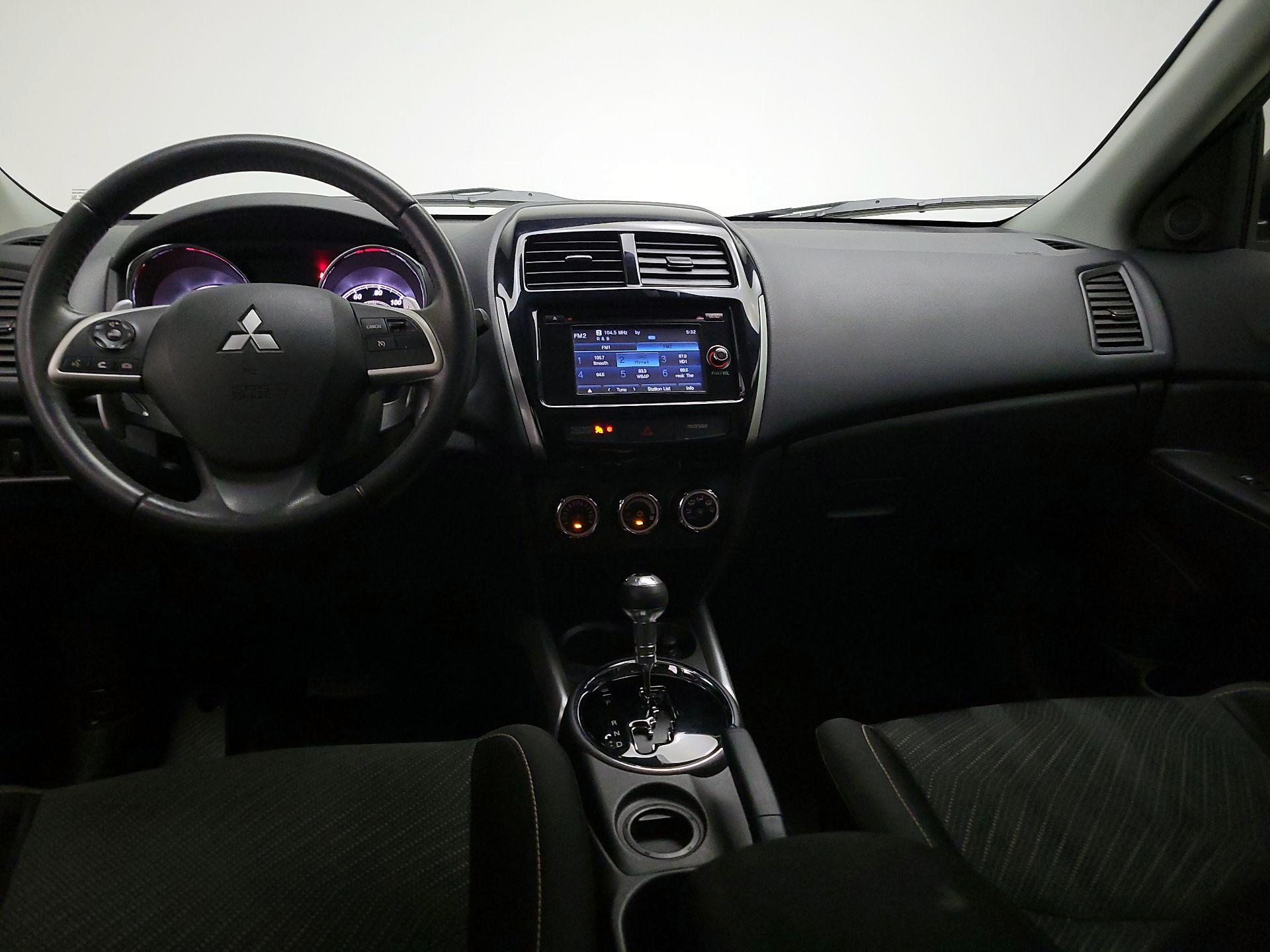 Thumbnail: 2014 Mitsubishi Outlander Sport - 9