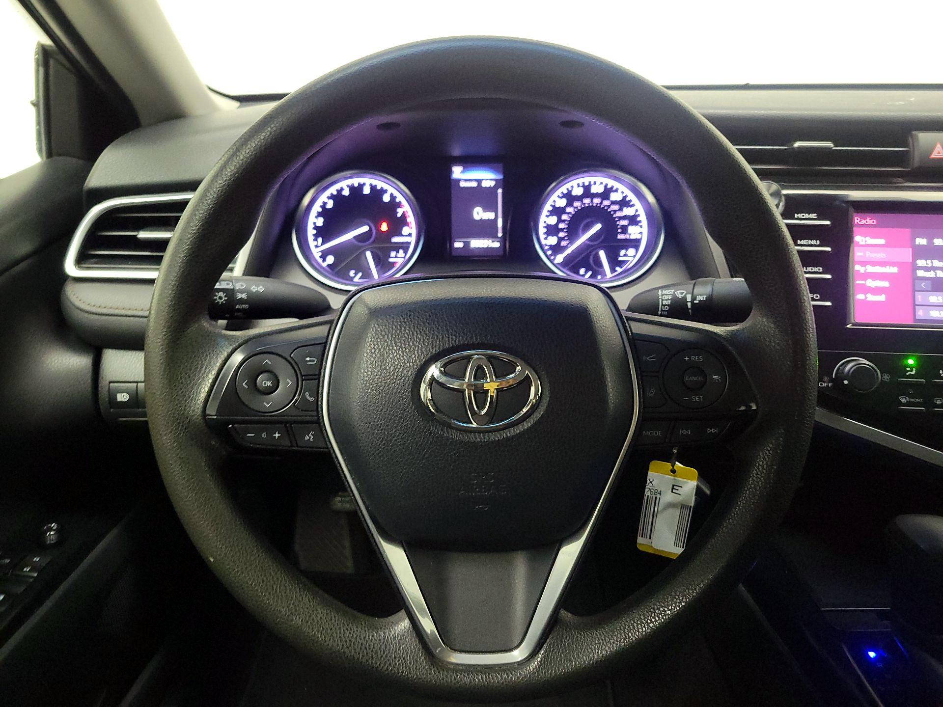 Thumbnail: 2018 Toyota Camry - 10