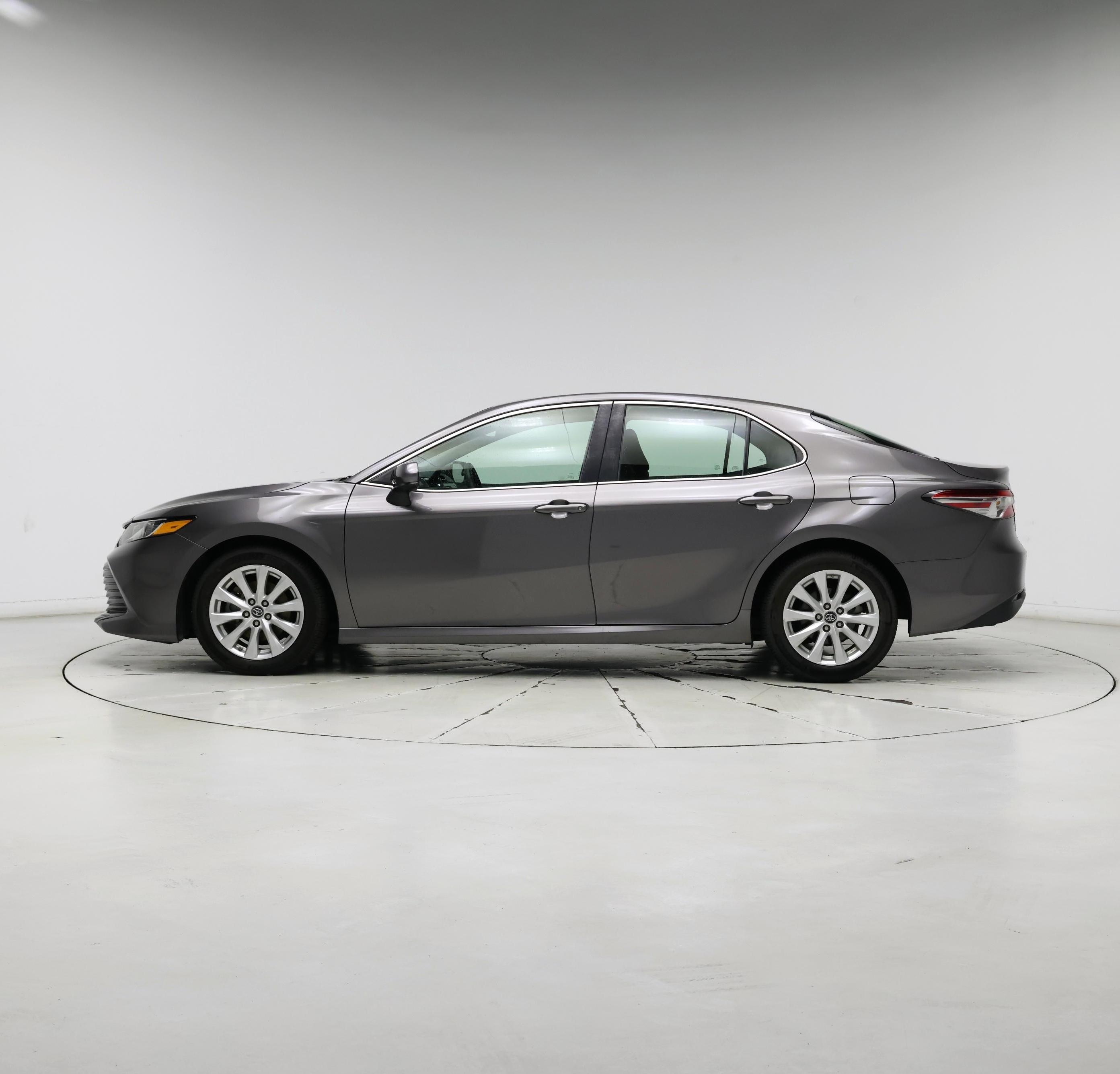 Thumbnail: 2018 Toyota Camry - 3