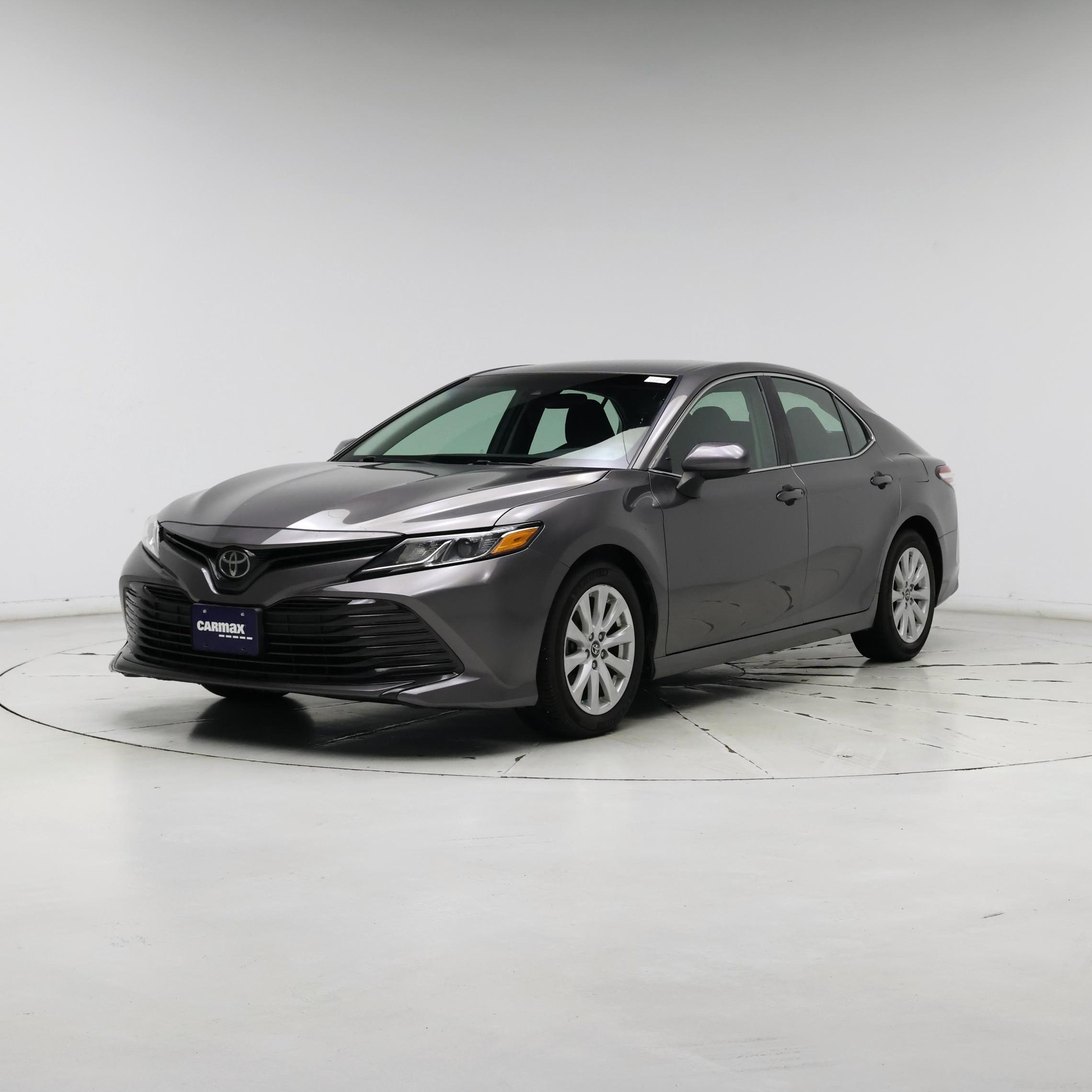 Thumbnail: 2018 Toyota Camry - 4
