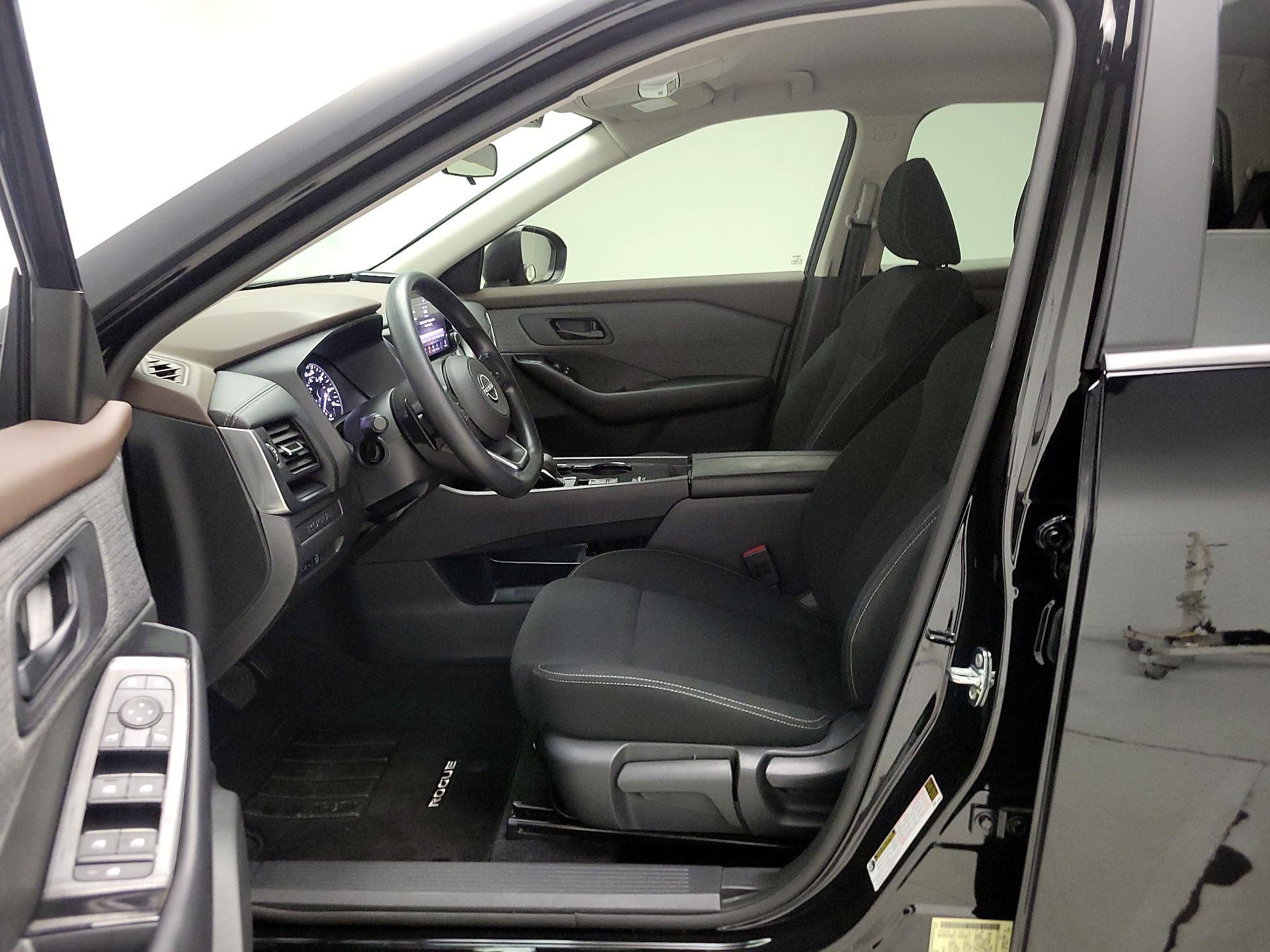 Thumbnail: 2023 Nissan Rogue - 11