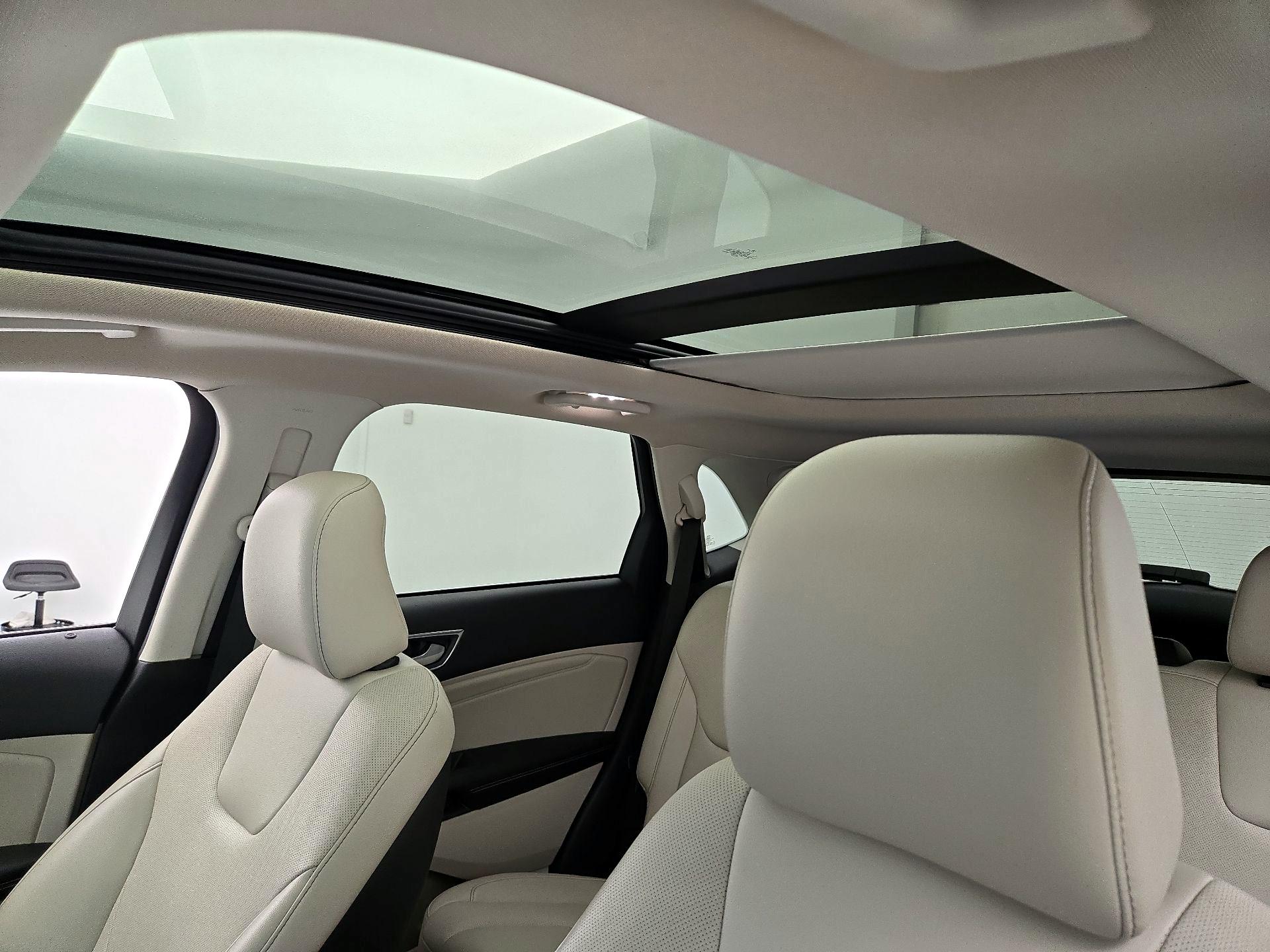 Thumbnail: 2022 Ford Edge - 20
