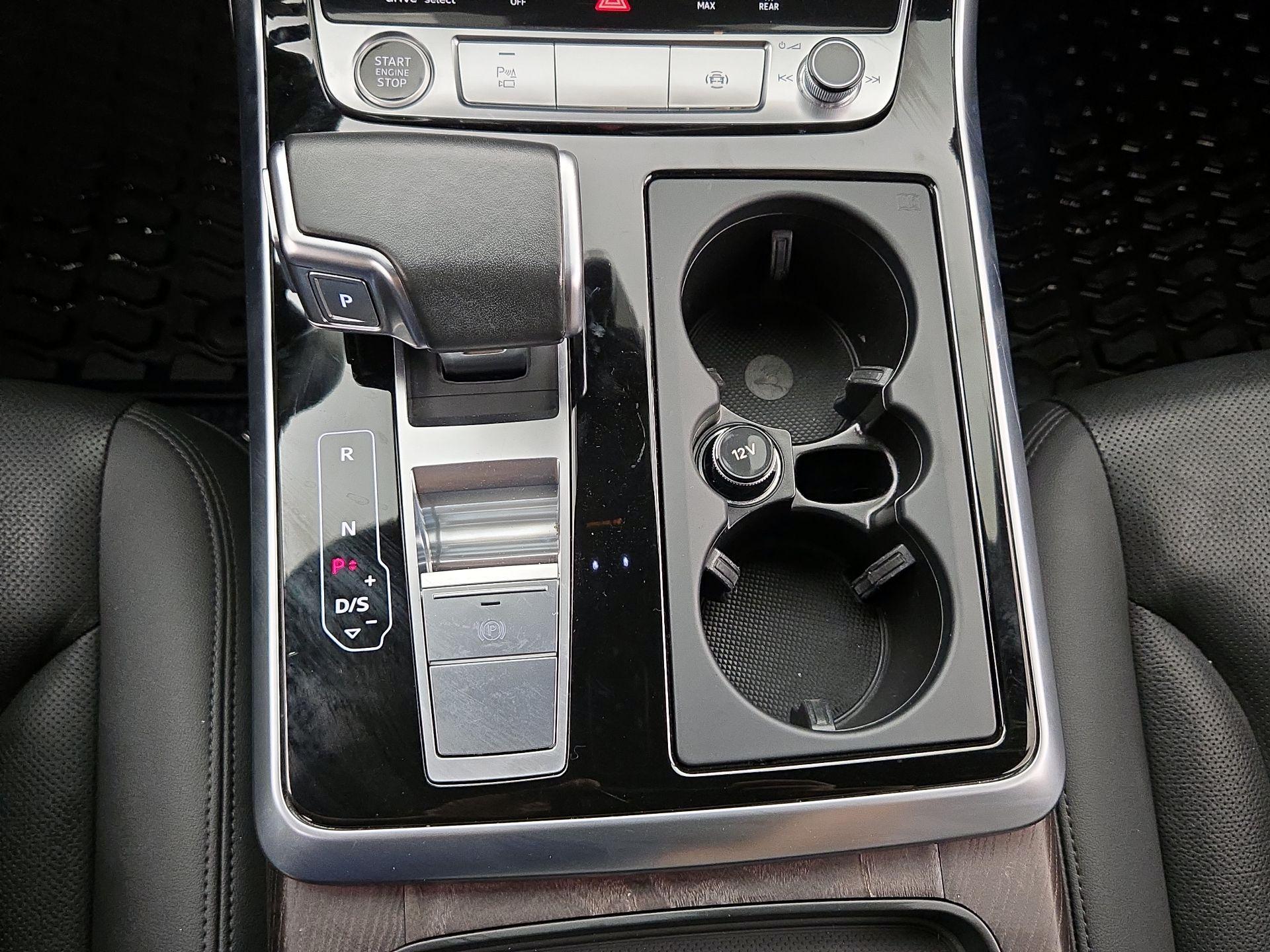 Thumbnail: 2021 Audi Q7 - 18