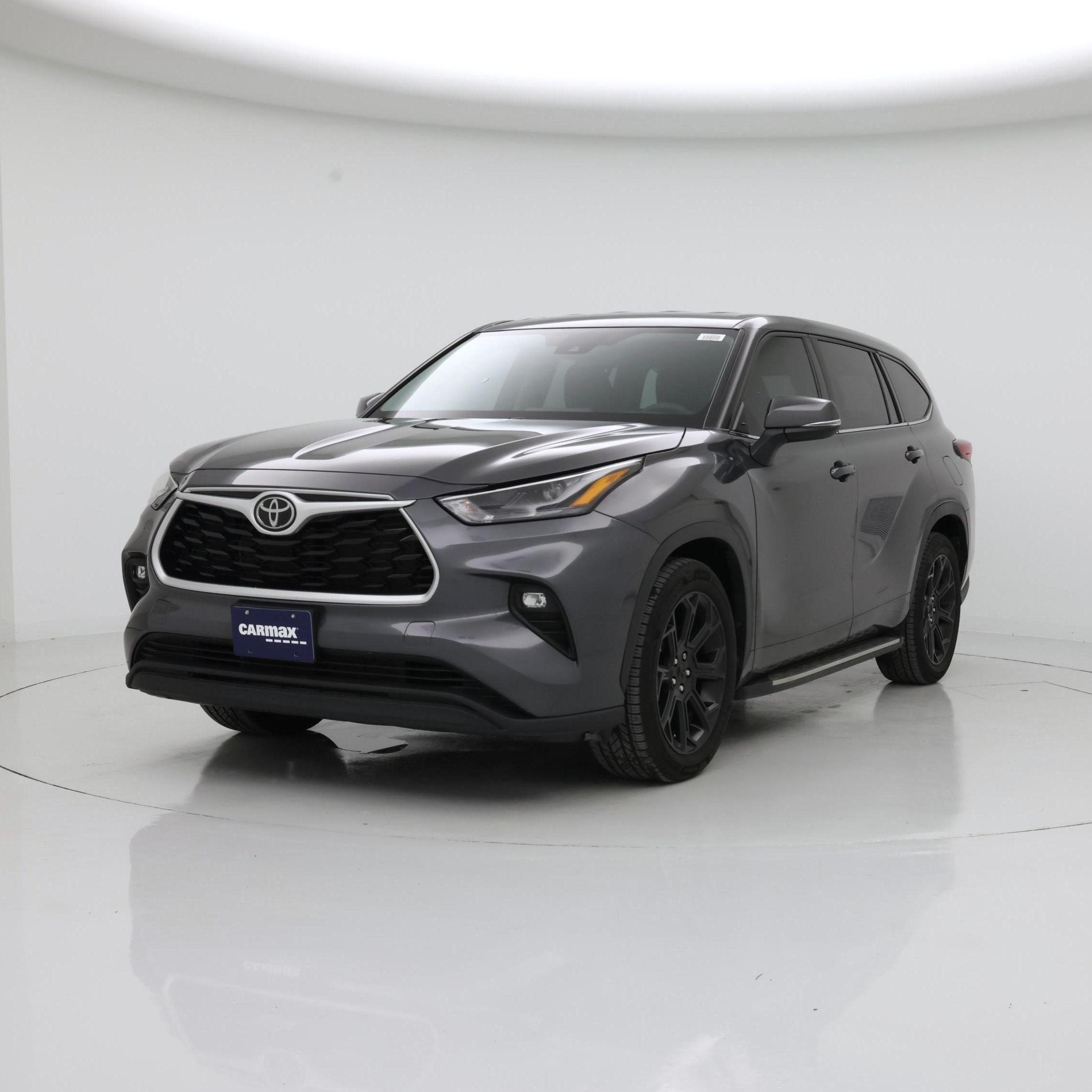 Thumbnail: 2022 Toyota Highlander - 4