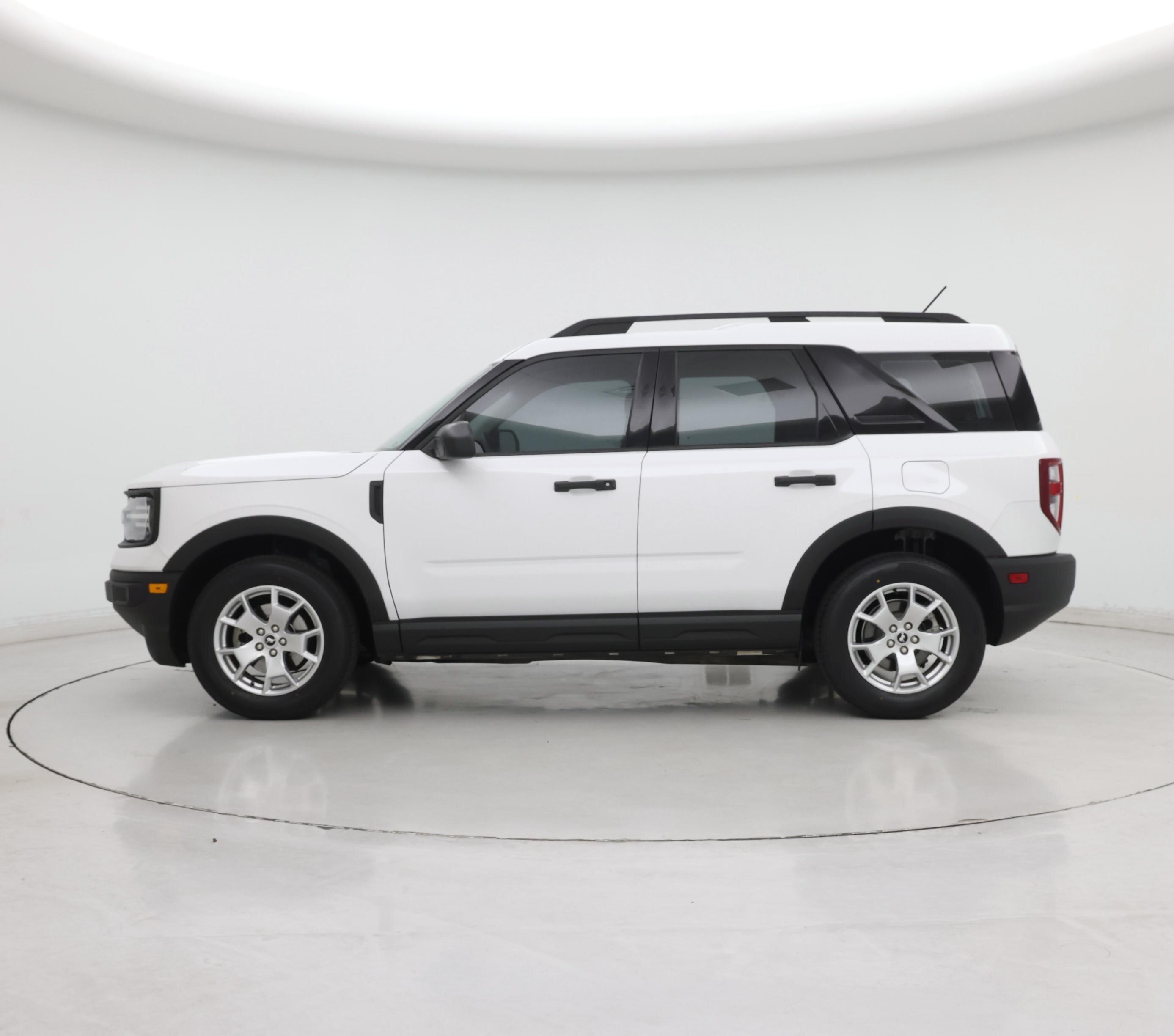 Thumbnail: 2022 Ford Bronco Sport - 3
