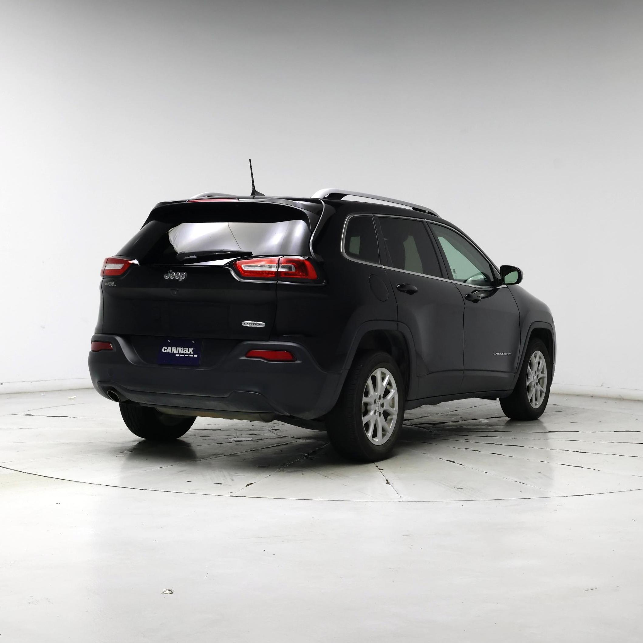 Thumbnail: 2018 Jeep Cherokee - 8