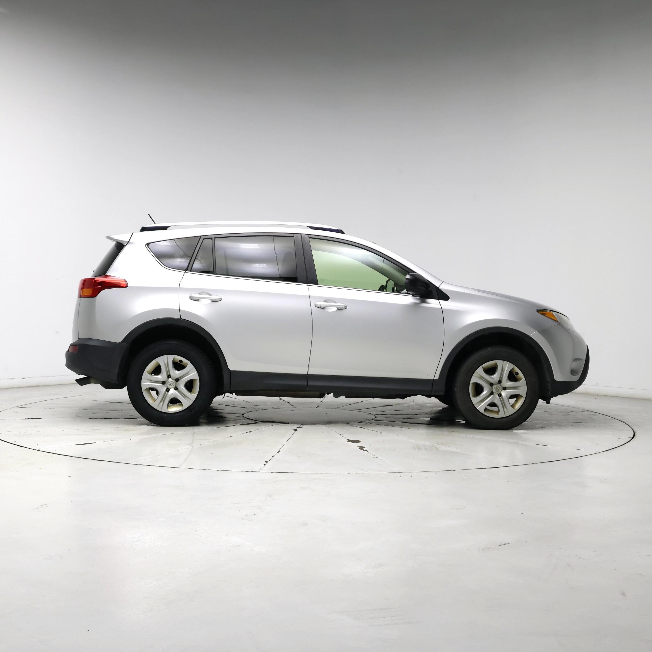 Thumbnail: 2015 Toyota RAV4 - 7
