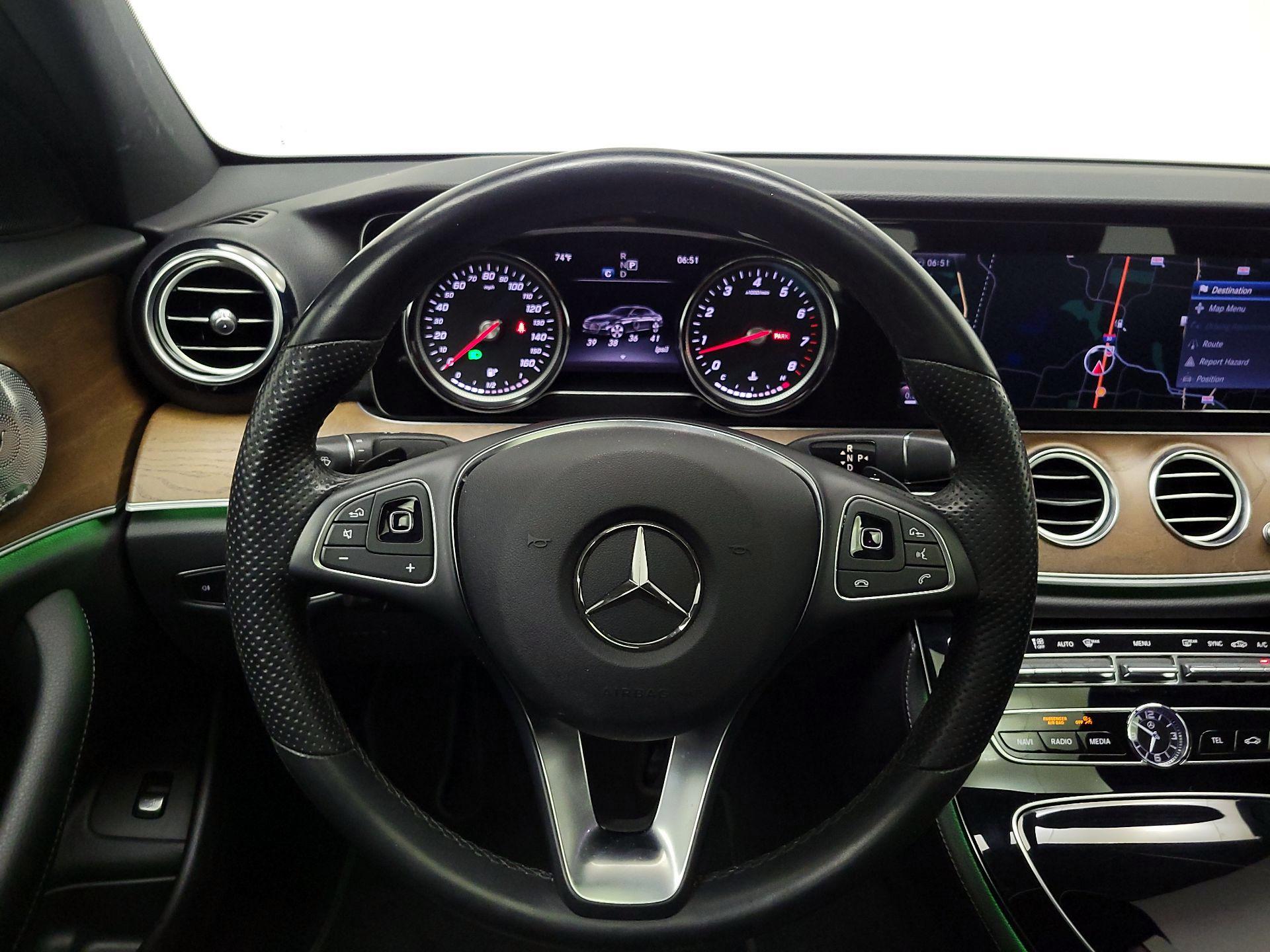 Thumbnail: 2017 Mercedes-Benz E-Class - 10