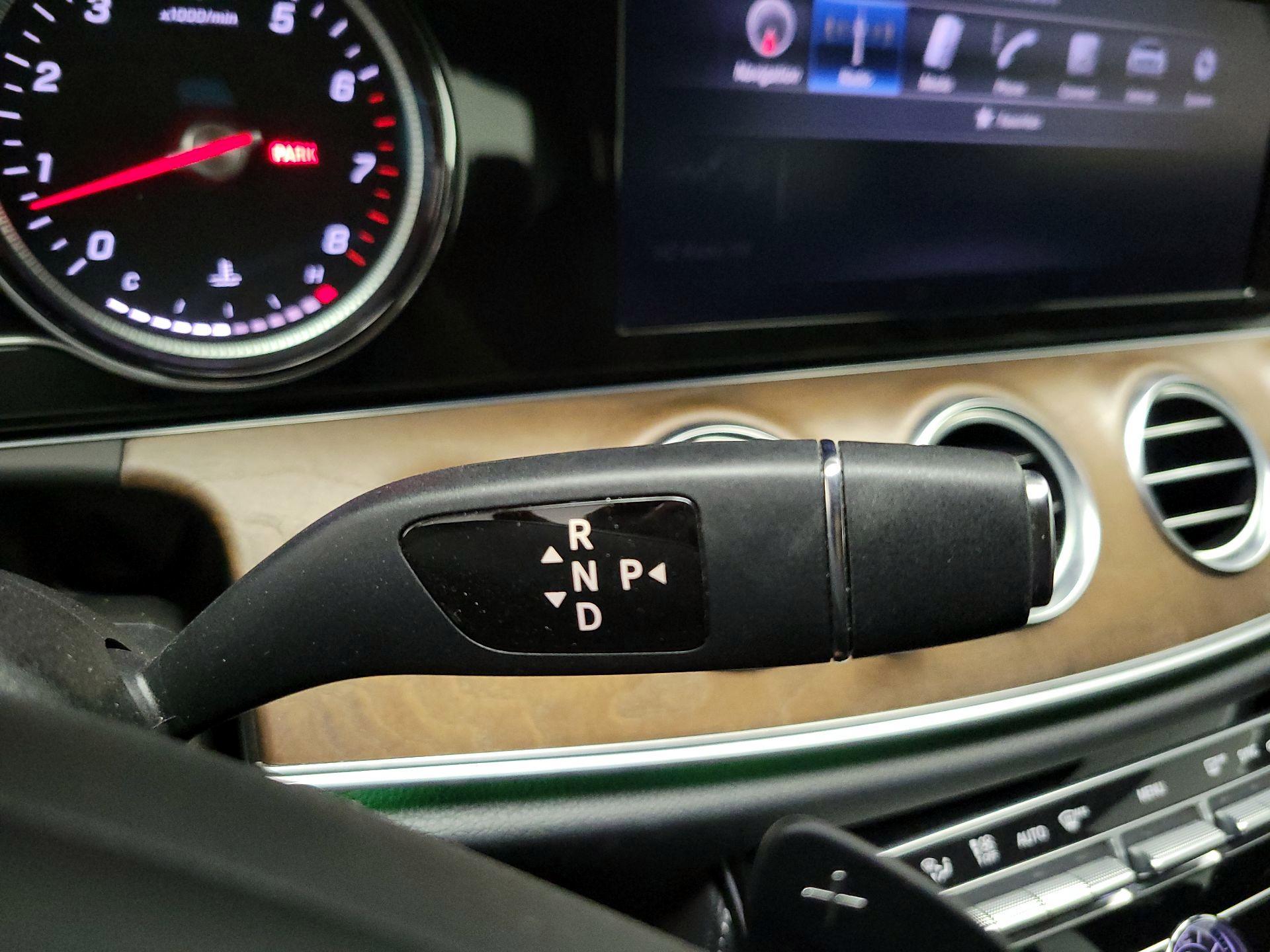 Thumbnail: 2017 Mercedes-Benz E-Class - 18