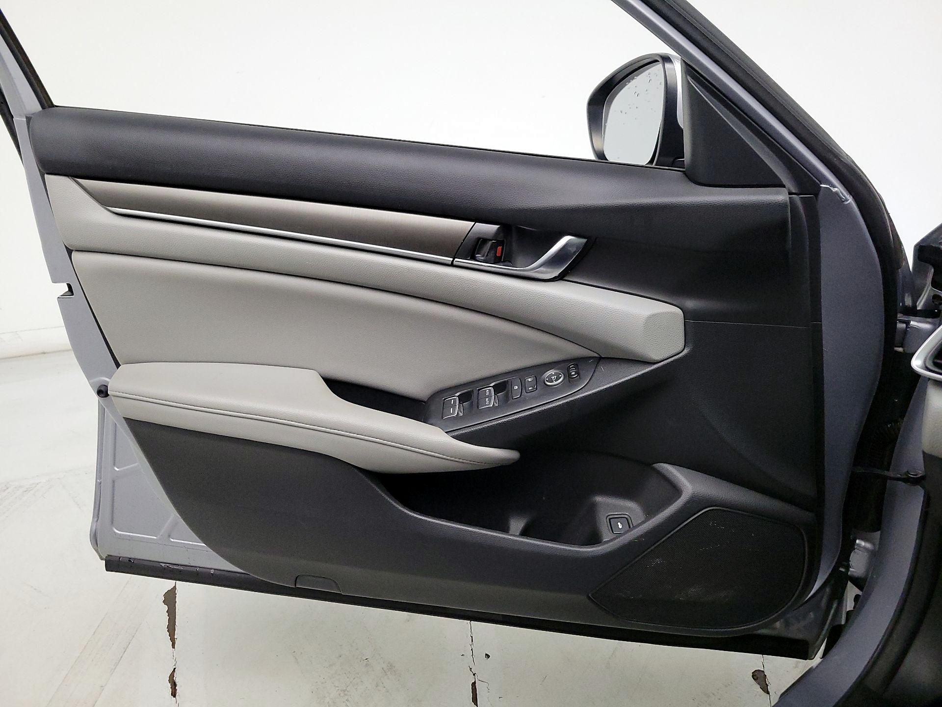 Thumbnail: 2020 Honda Accord - 12