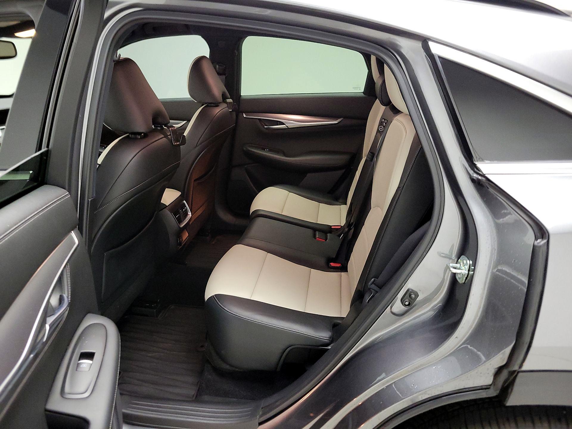 Thumbnail: 2022 INFINITI QX55 - 19