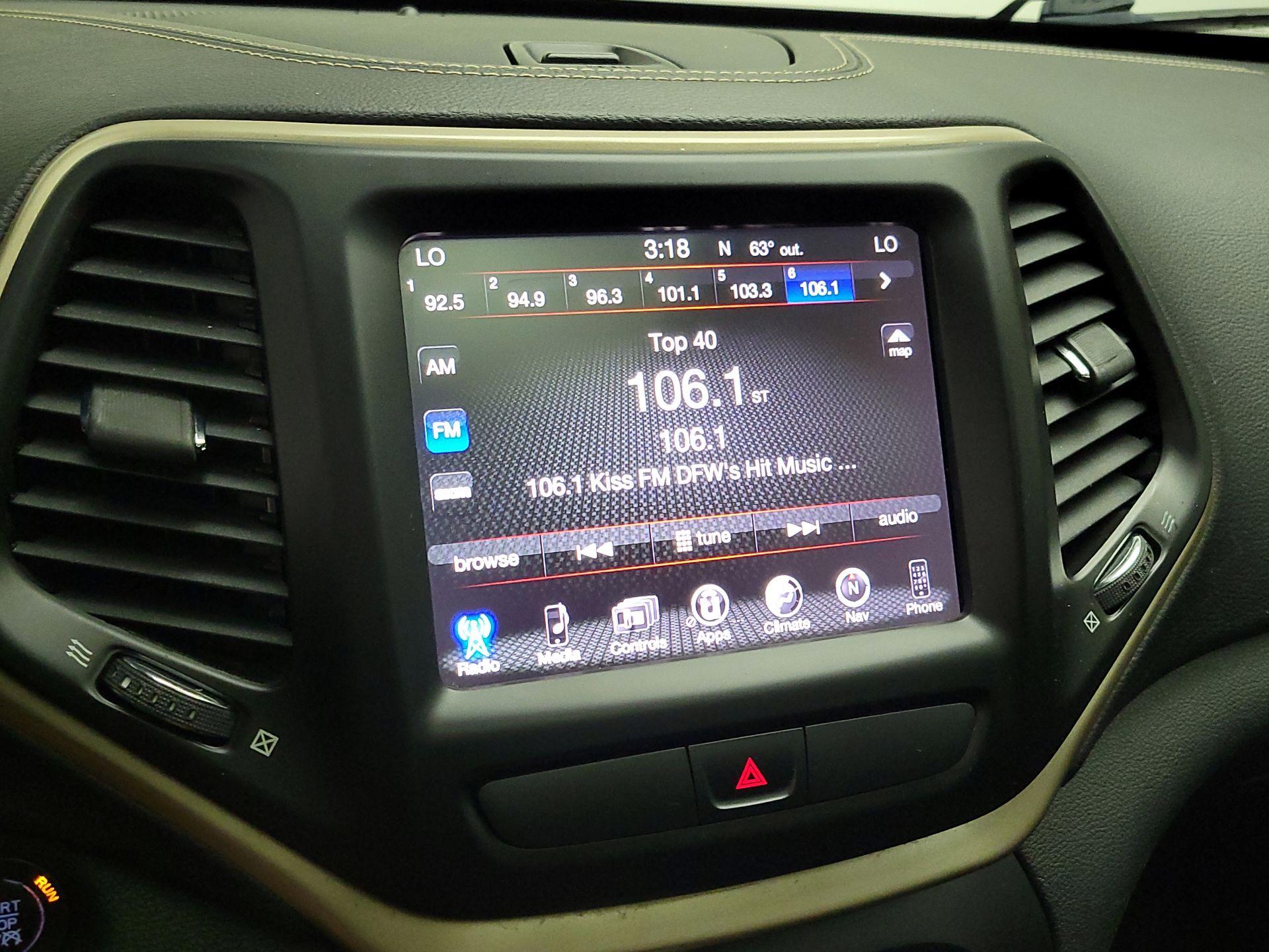 Thumbnail: 2015 Jeep Cherokee - 16