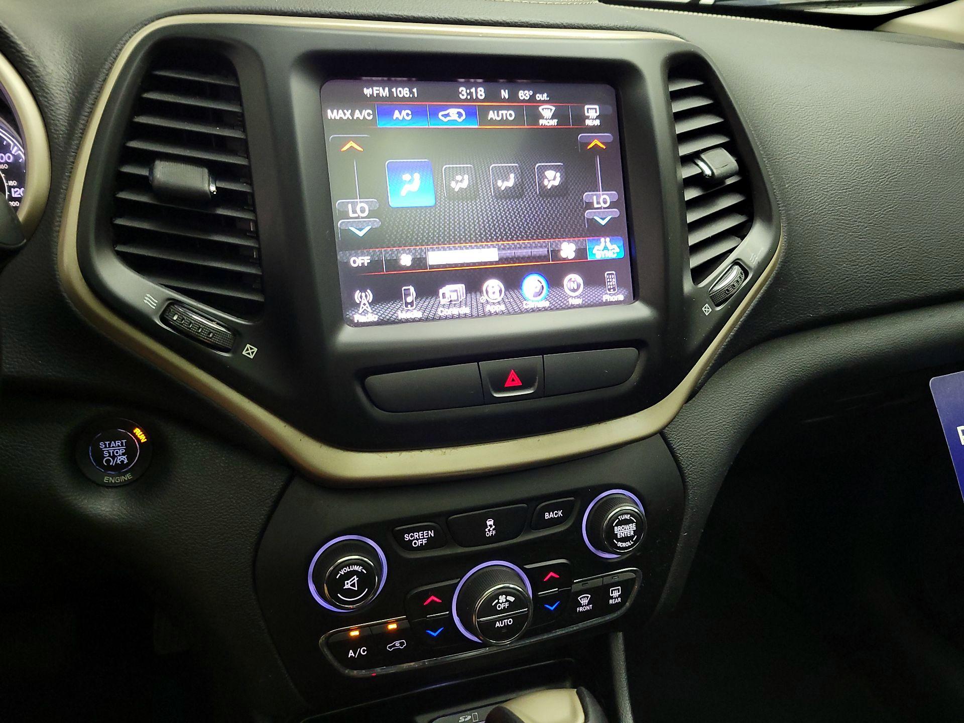 Thumbnail: 2015 Jeep Cherokee - 17