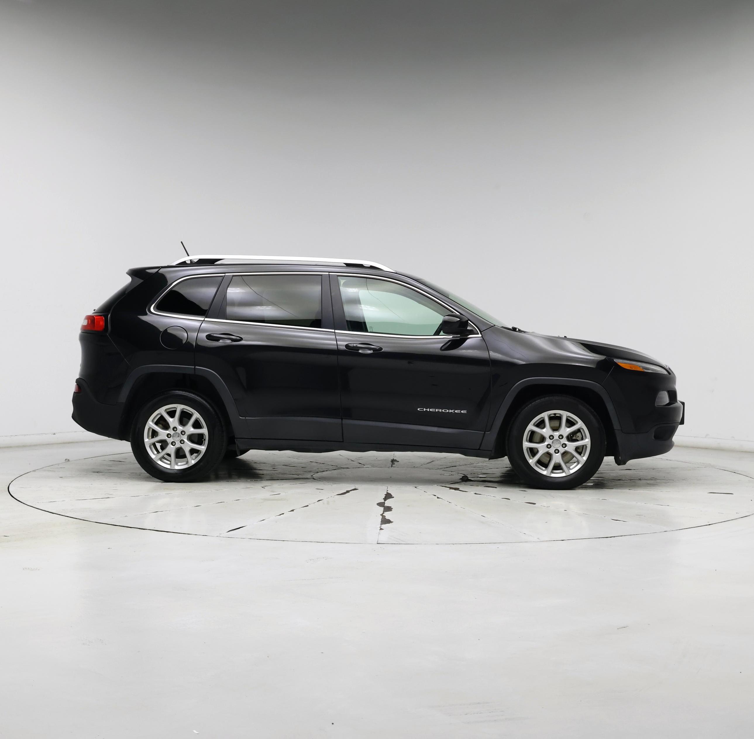 Thumbnail: 2015 Jeep Cherokee - 7