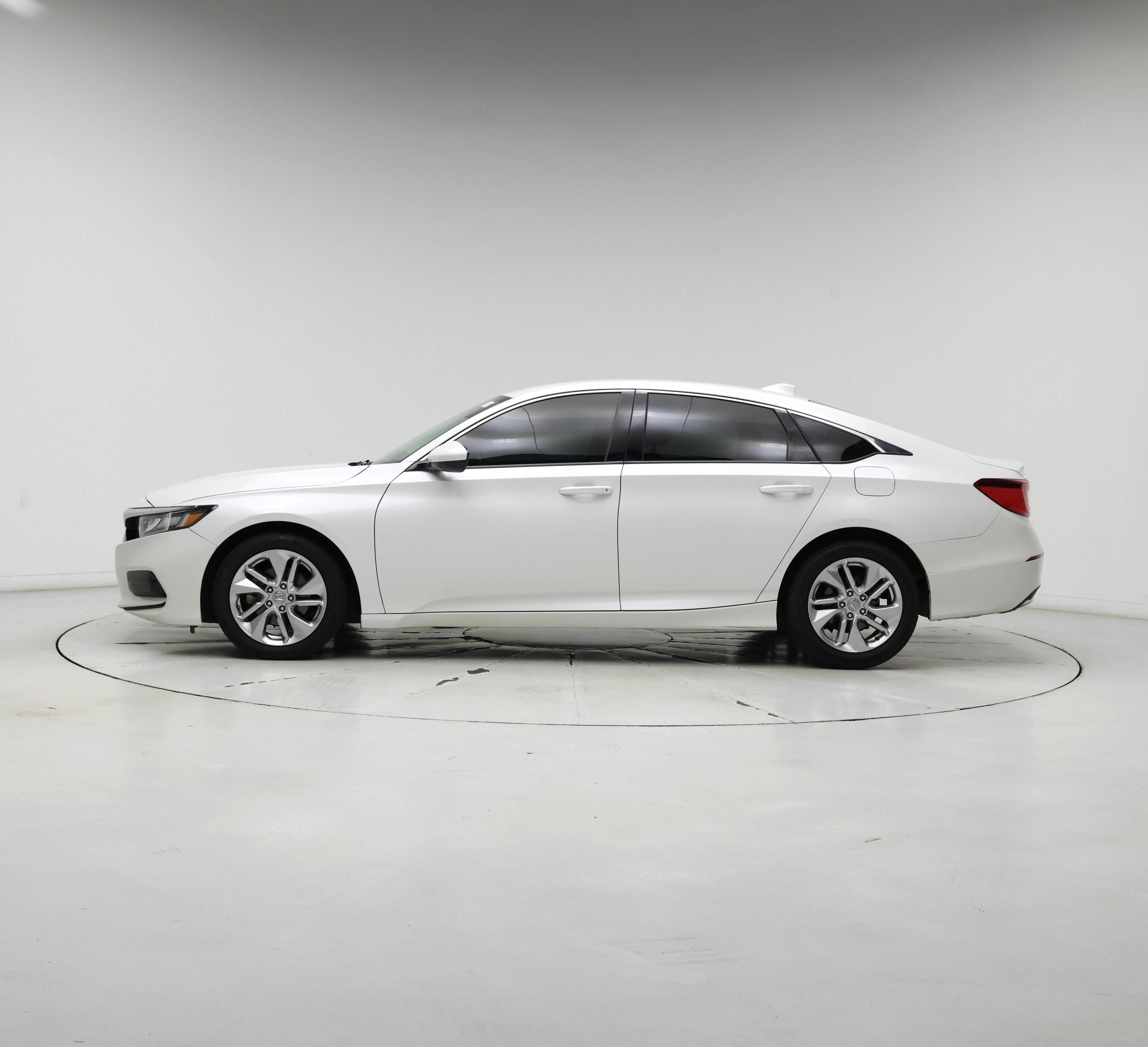 Thumbnail: 2019 Honda Accord - 3
