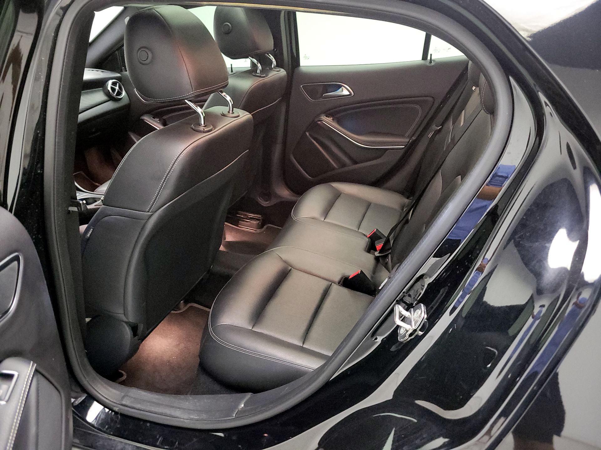 Thumbnail: 2018 Mercedes-Benz GLA - 19
