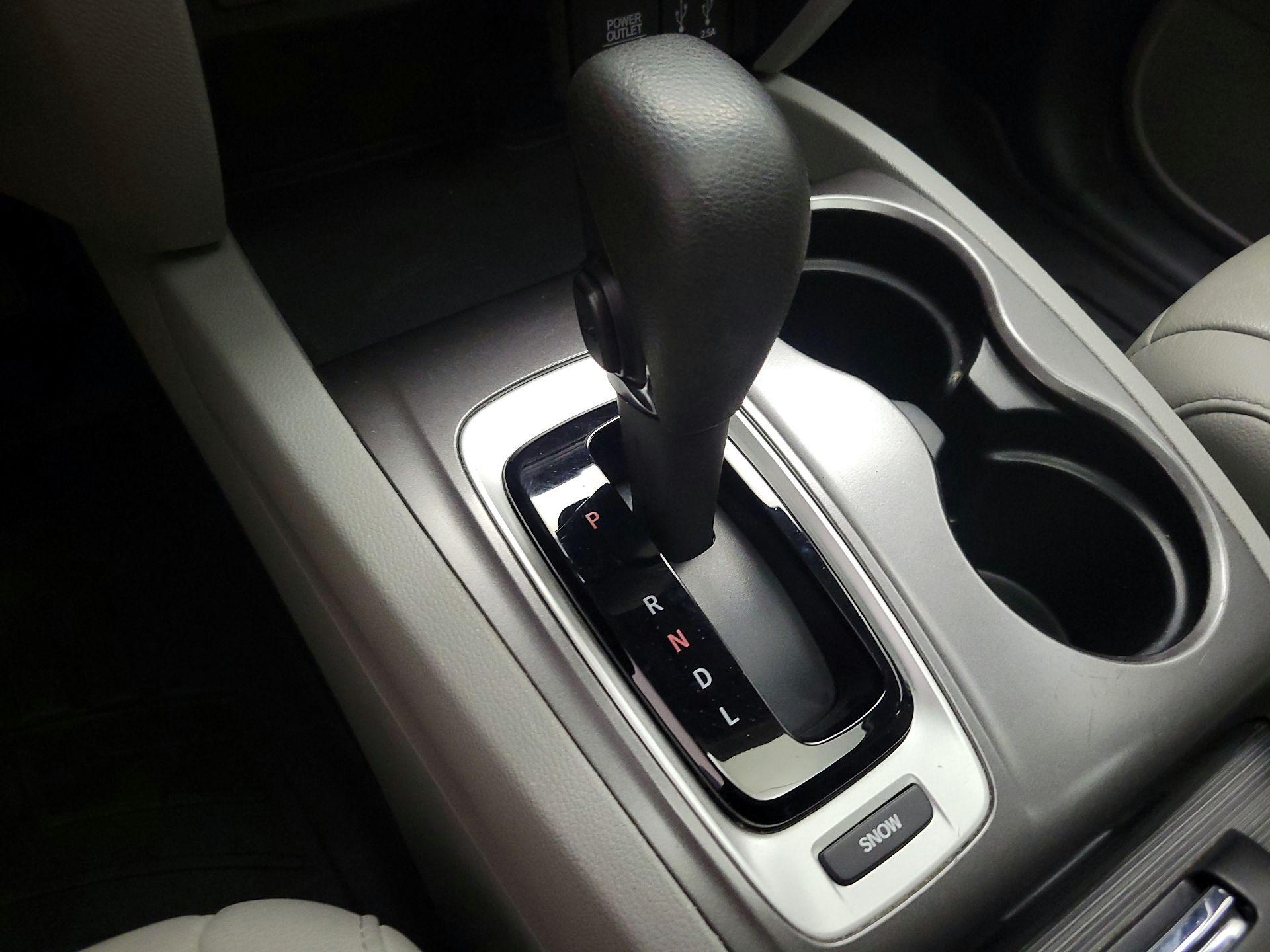 Thumbnail: 2016 Honda Pilot - 17