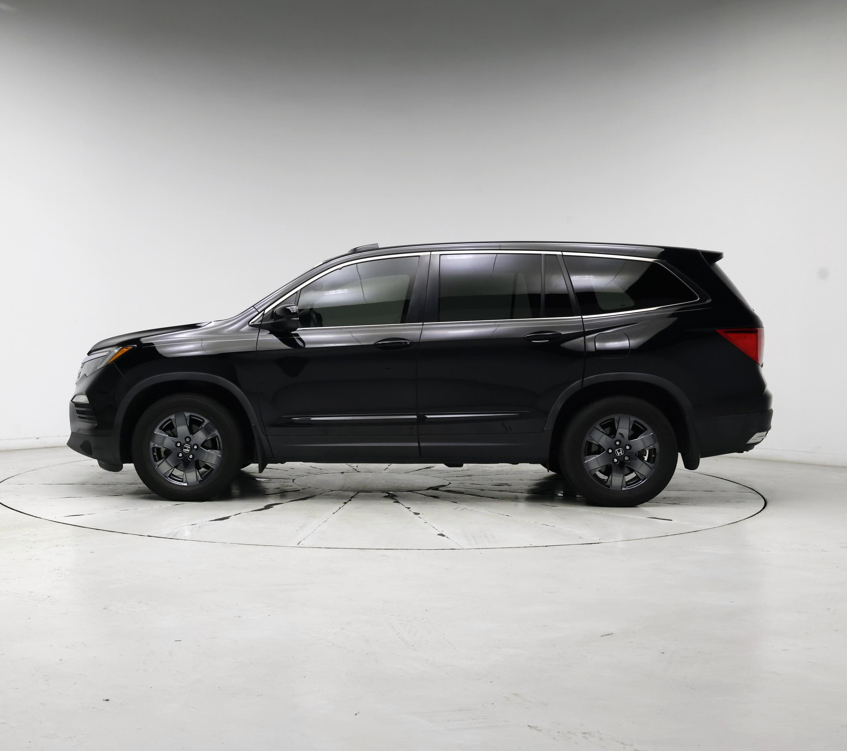 Thumbnail: 2016 Honda Pilot - 3