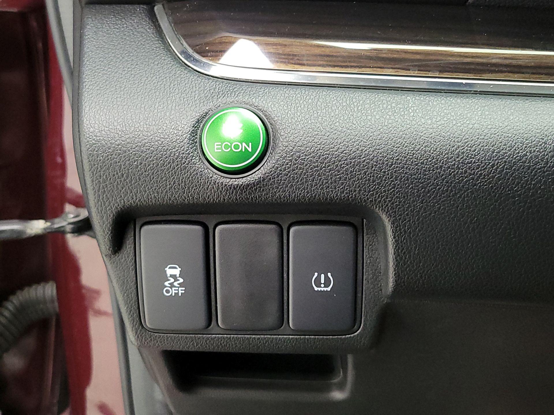 Thumbnail: 2015 Honda CR-V - 13