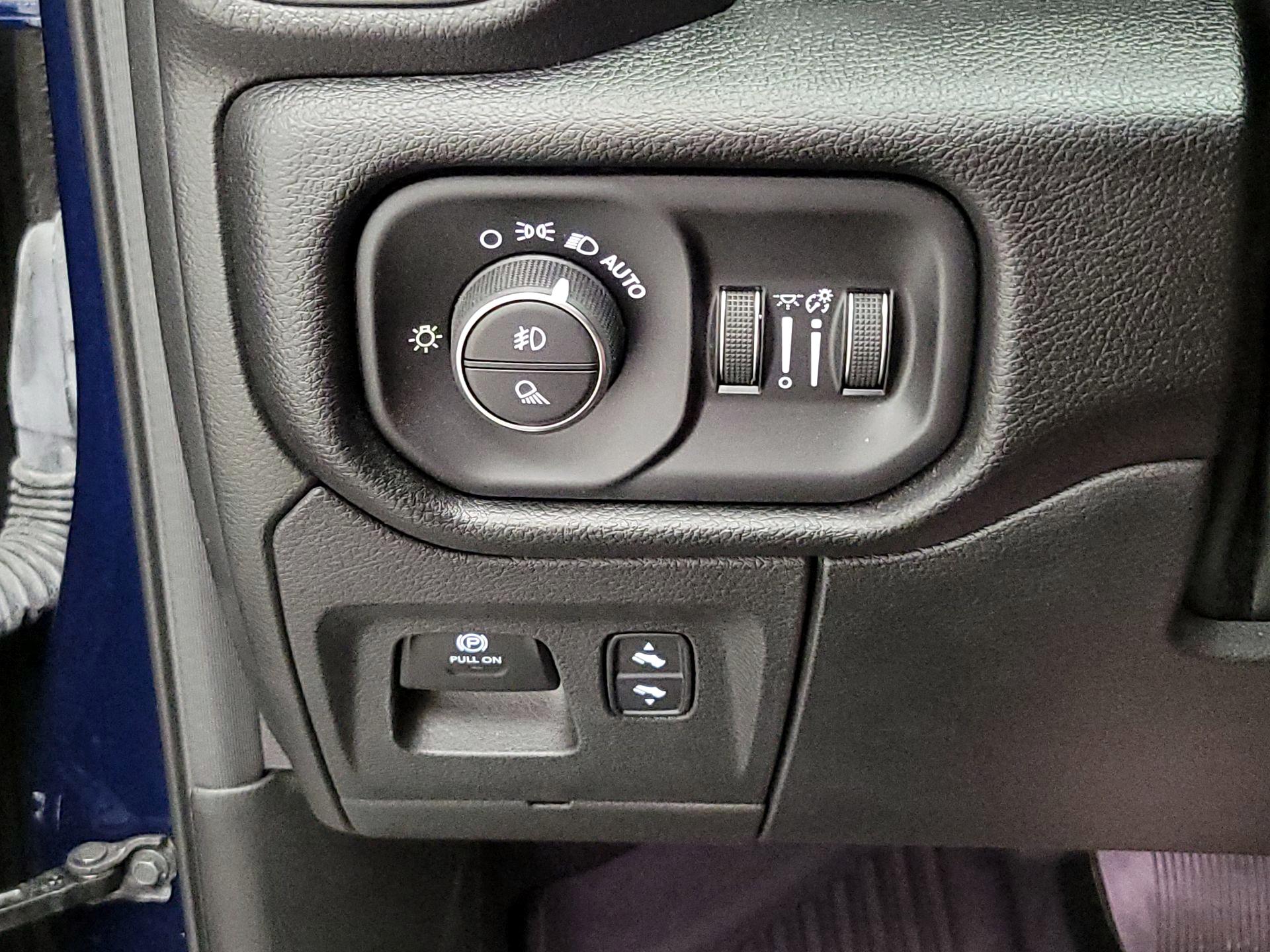 Thumbnail: 2022 RAM 1500 - 13