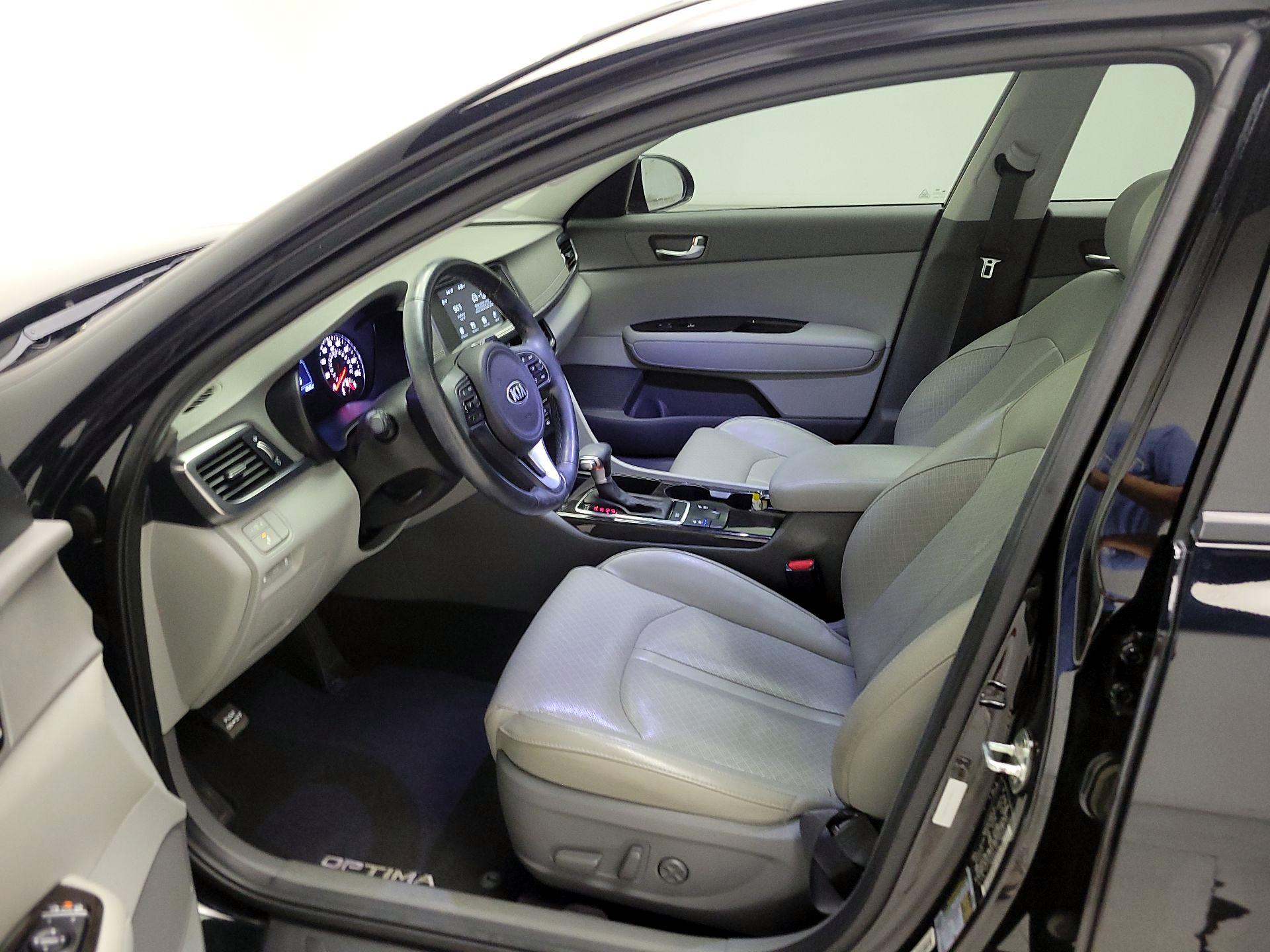 Thumbnail: 2018 Kia Optima - 11