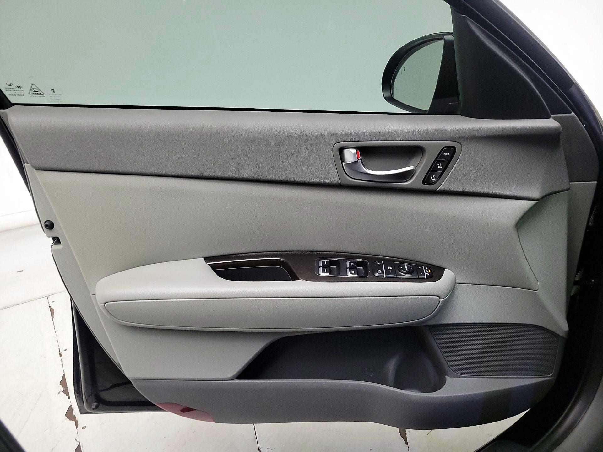 Thumbnail: 2018 Kia Optima - 12