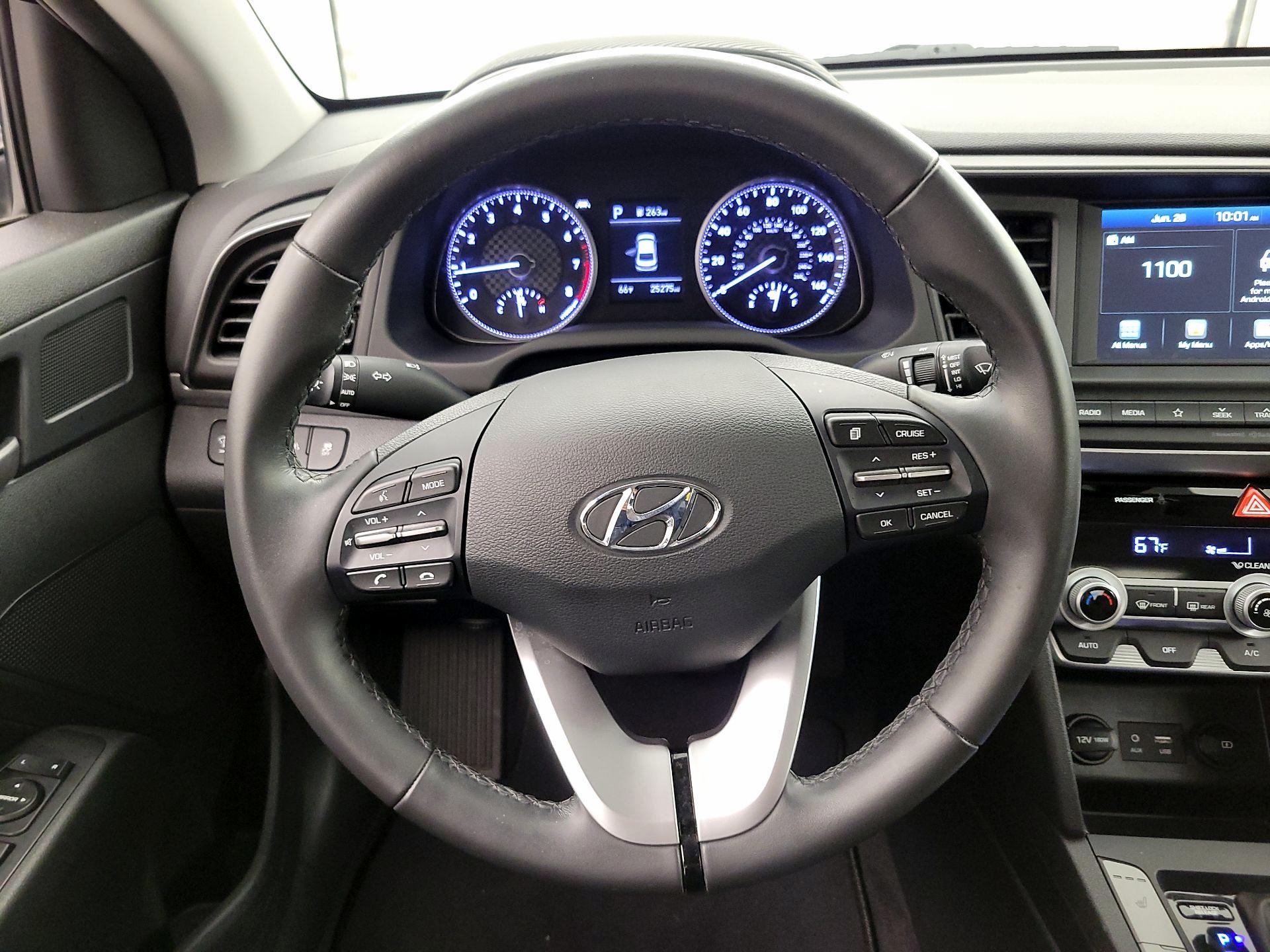 Thumbnail: 2020 Hyundai Elantra - 10