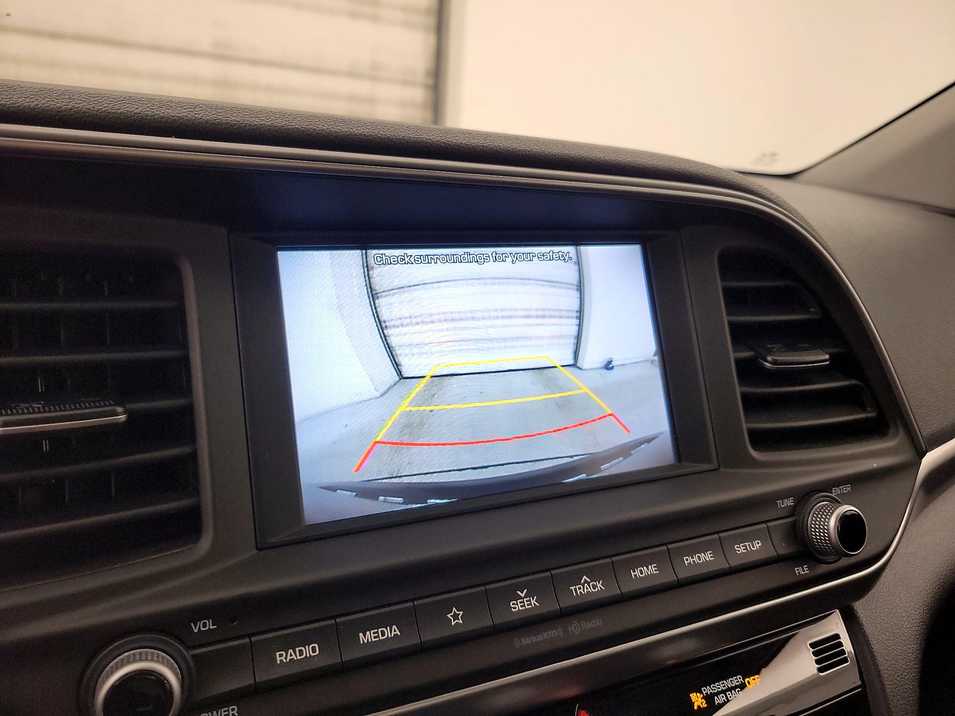 Thumbnail: 2020 Hyundai Elantra - 14
