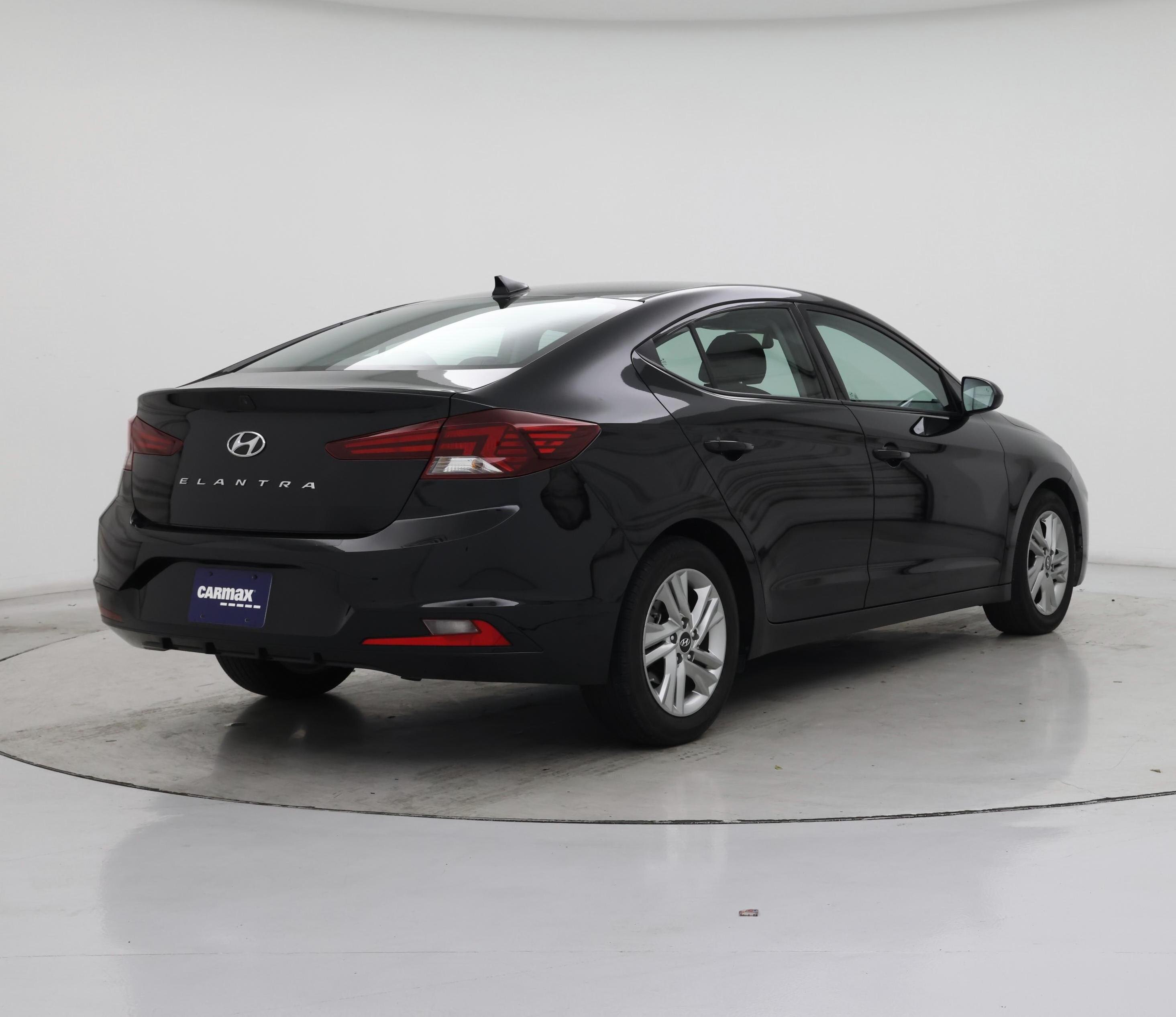 Thumbnail: 2020 Hyundai Elantra - 8
