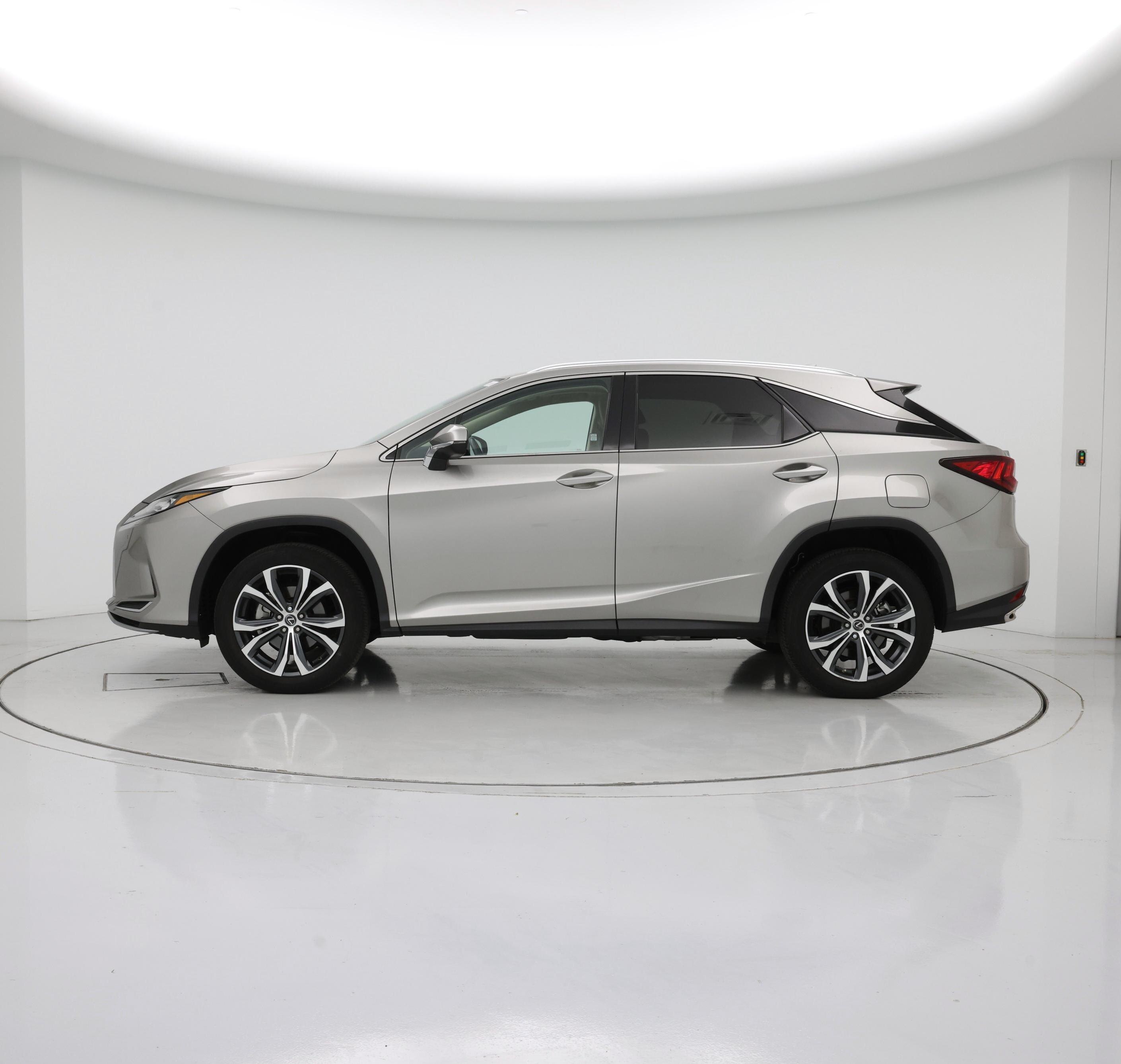 Thumbnail: 2022 Lexus RX - 3