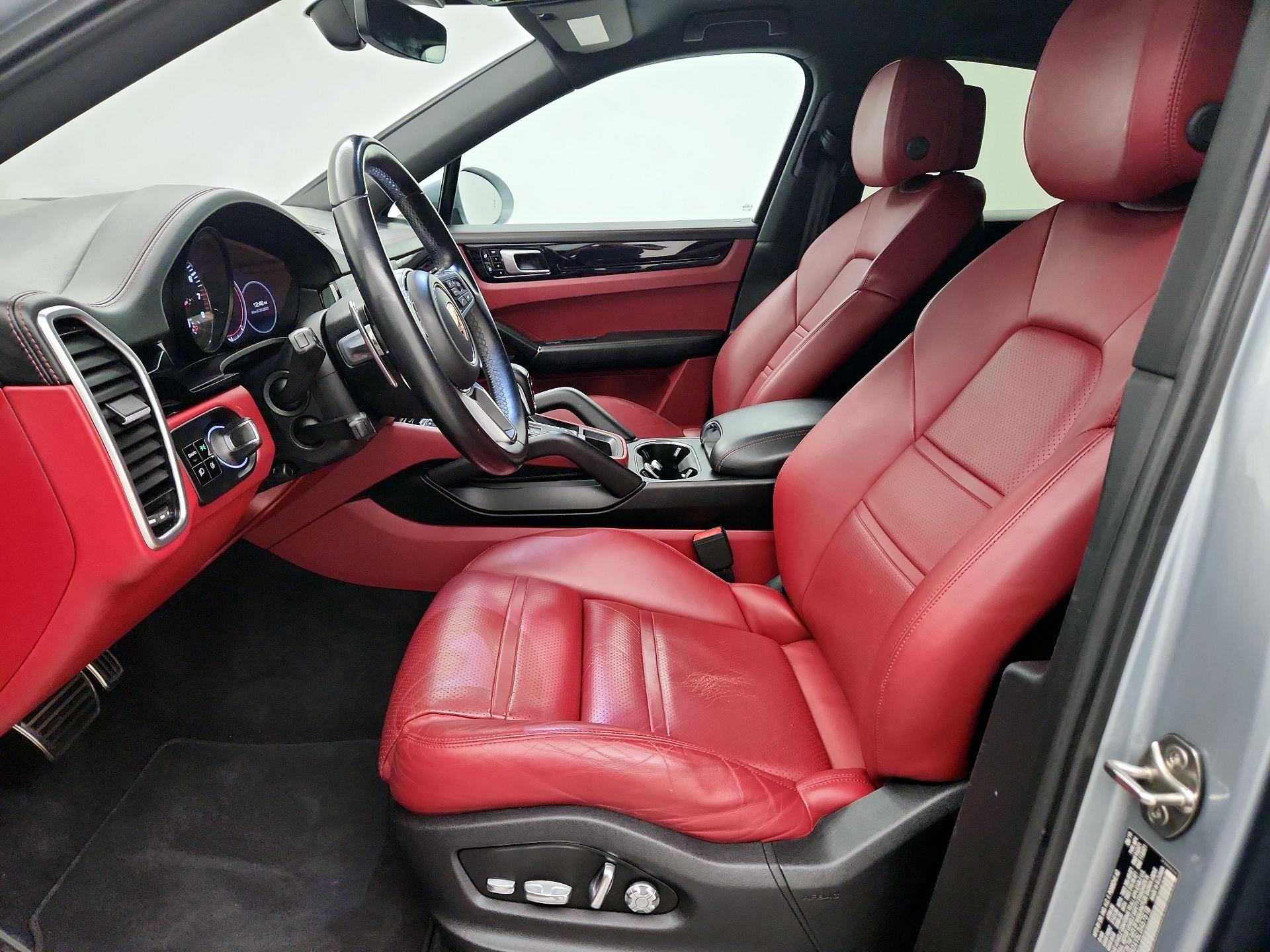 Thumbnail: 2020 Porsche Cayenne - 11