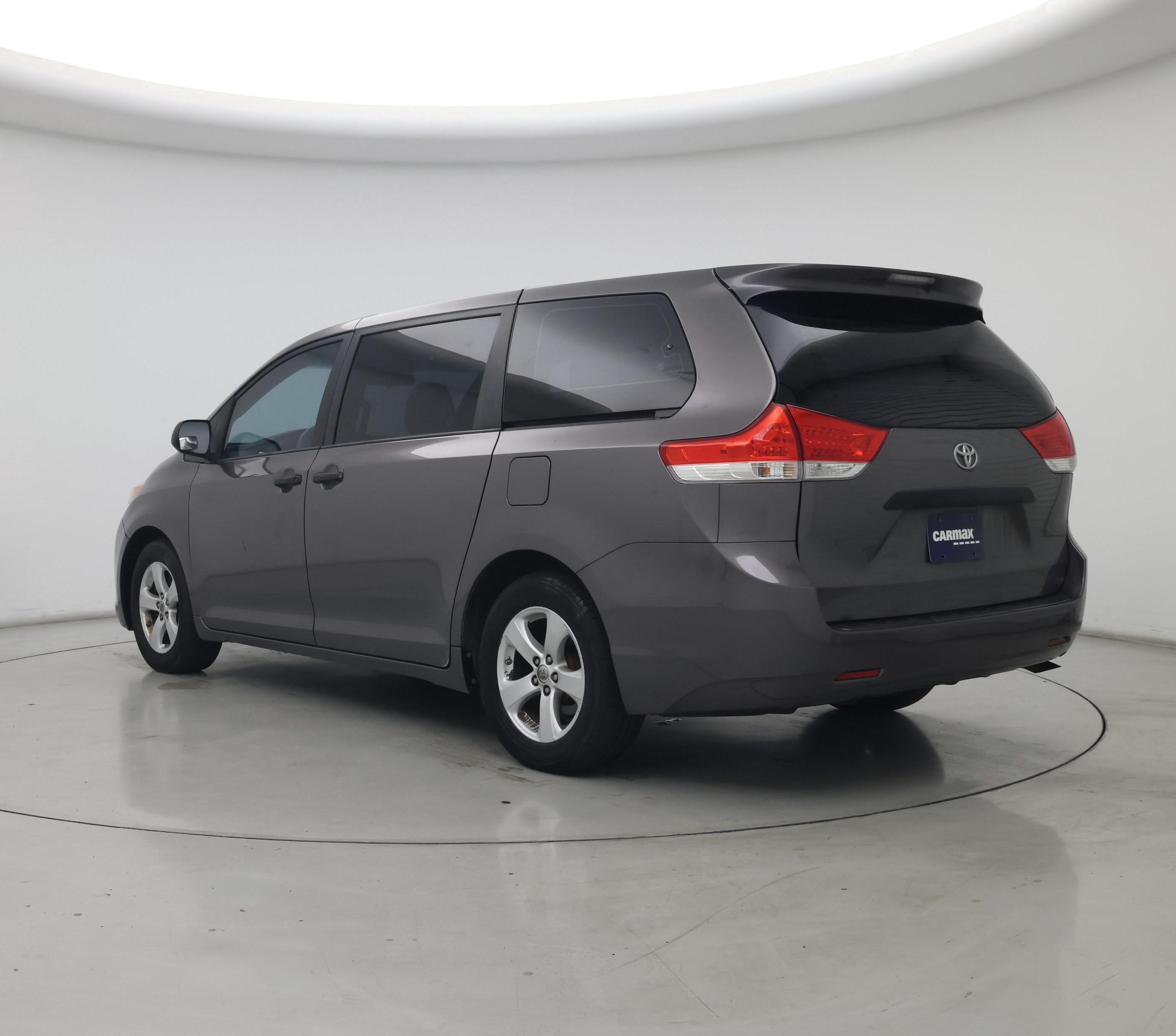 Thumbnail: 2014 Toyota Sienna - 2